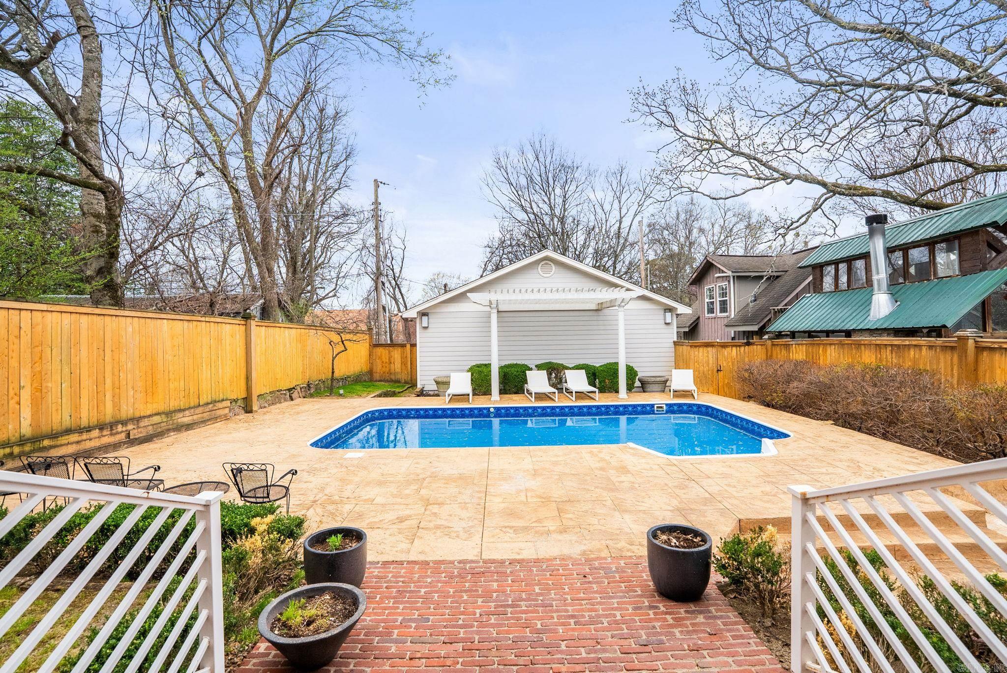 Hill Crest - Residential