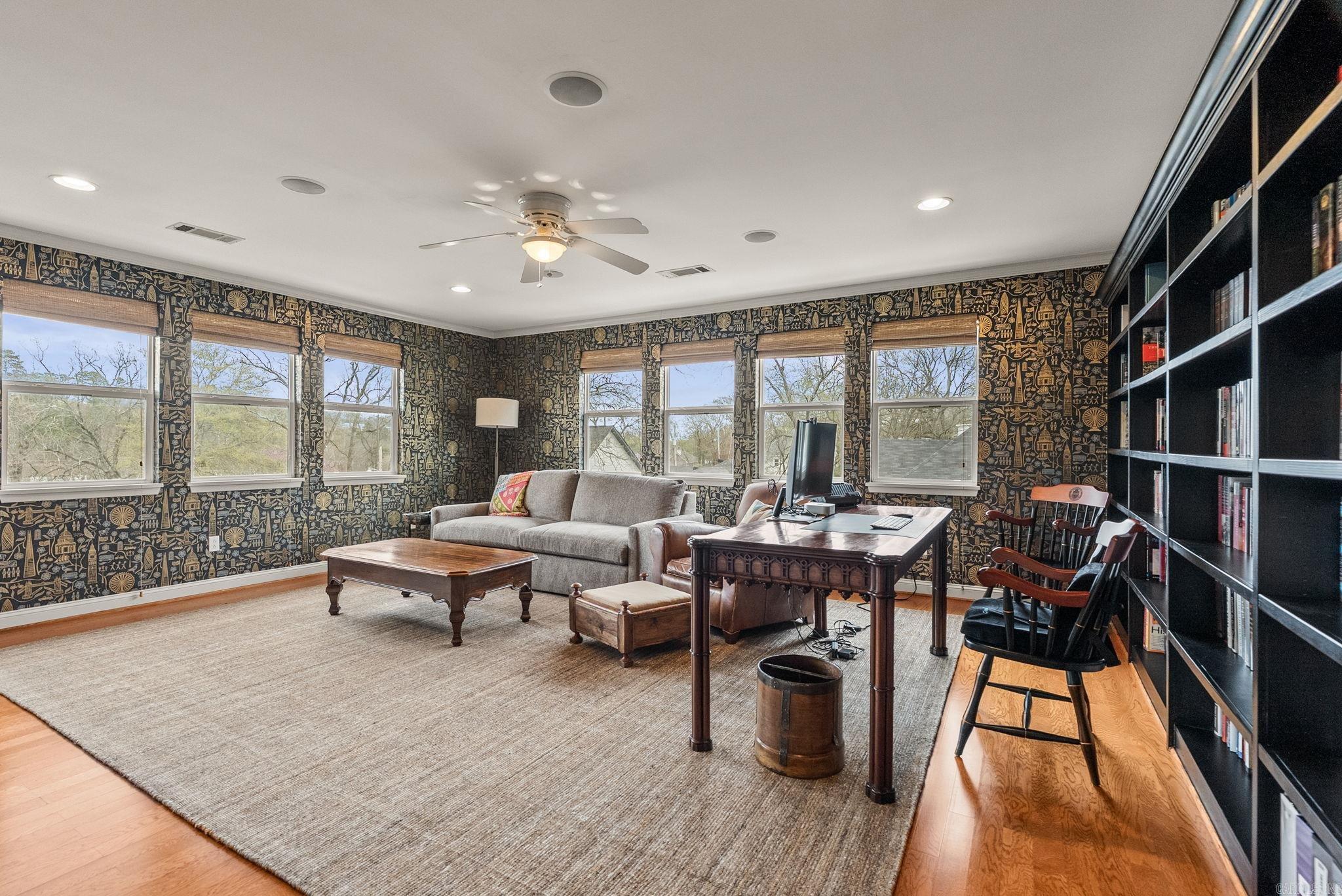 Hill Crest - Residential