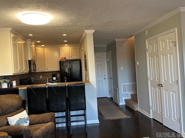 CHELSEA GLADE CONDO - Residential