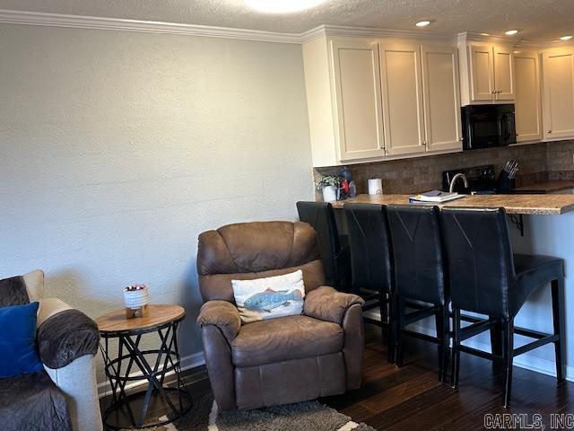 CHELSEA GLADE CONDO - Residential