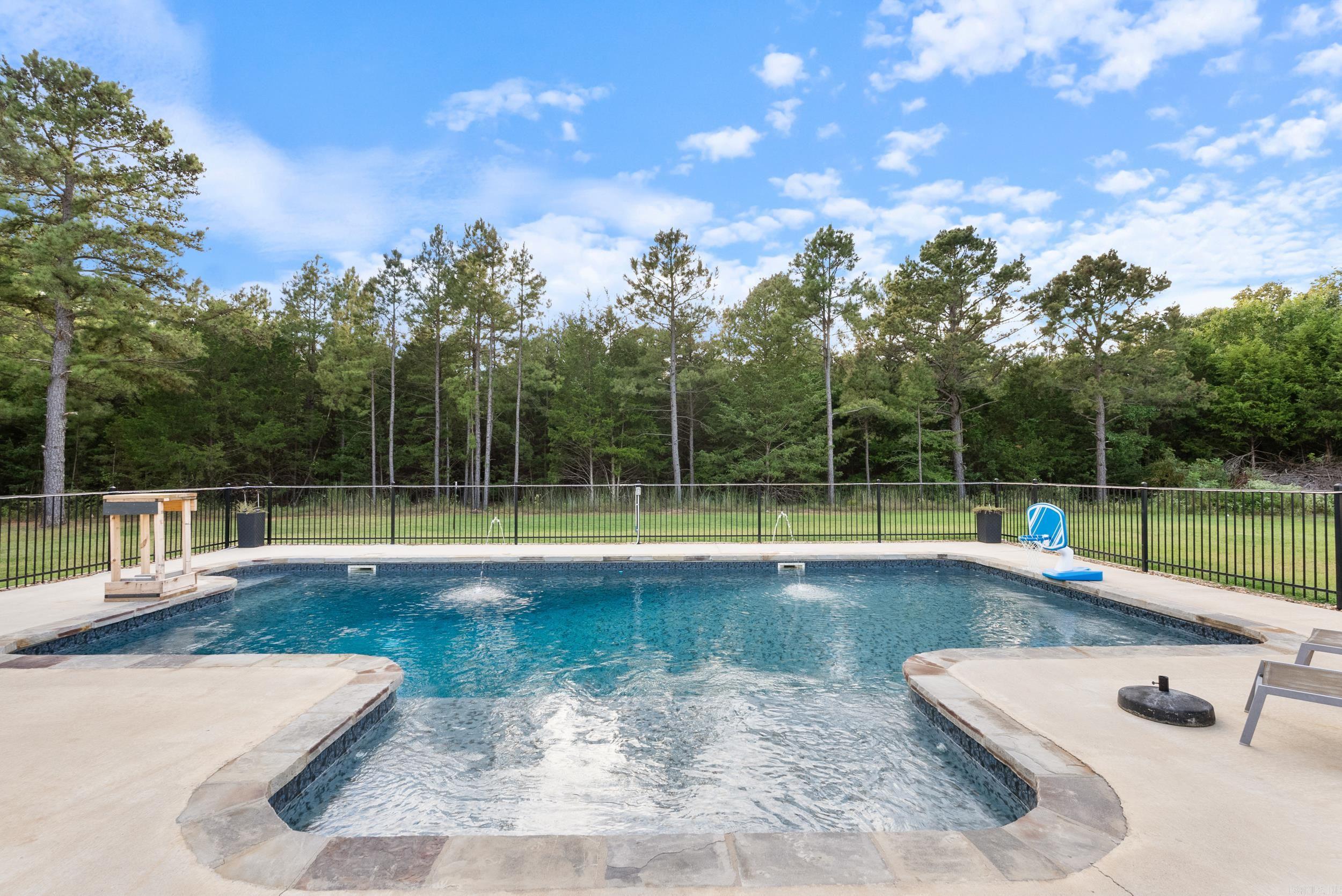 Coyote Ridge - Residential