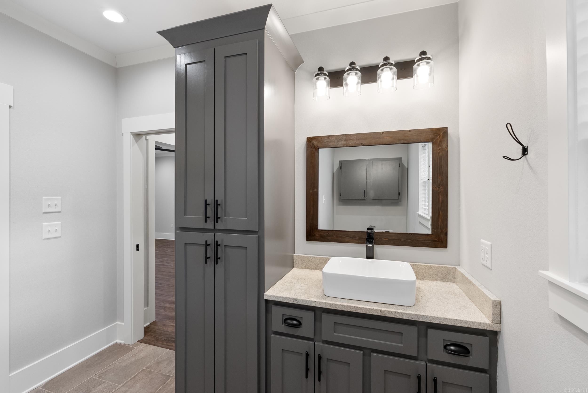 Coyote Ridge - Residential