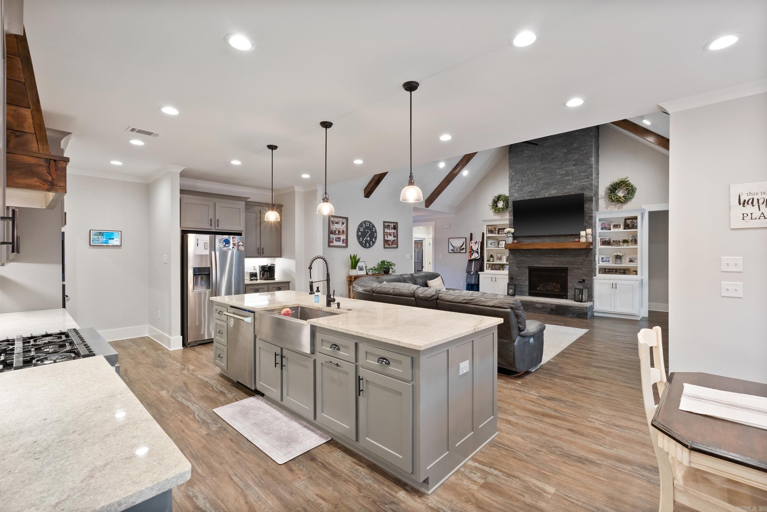 Coyote Ridge - Residential