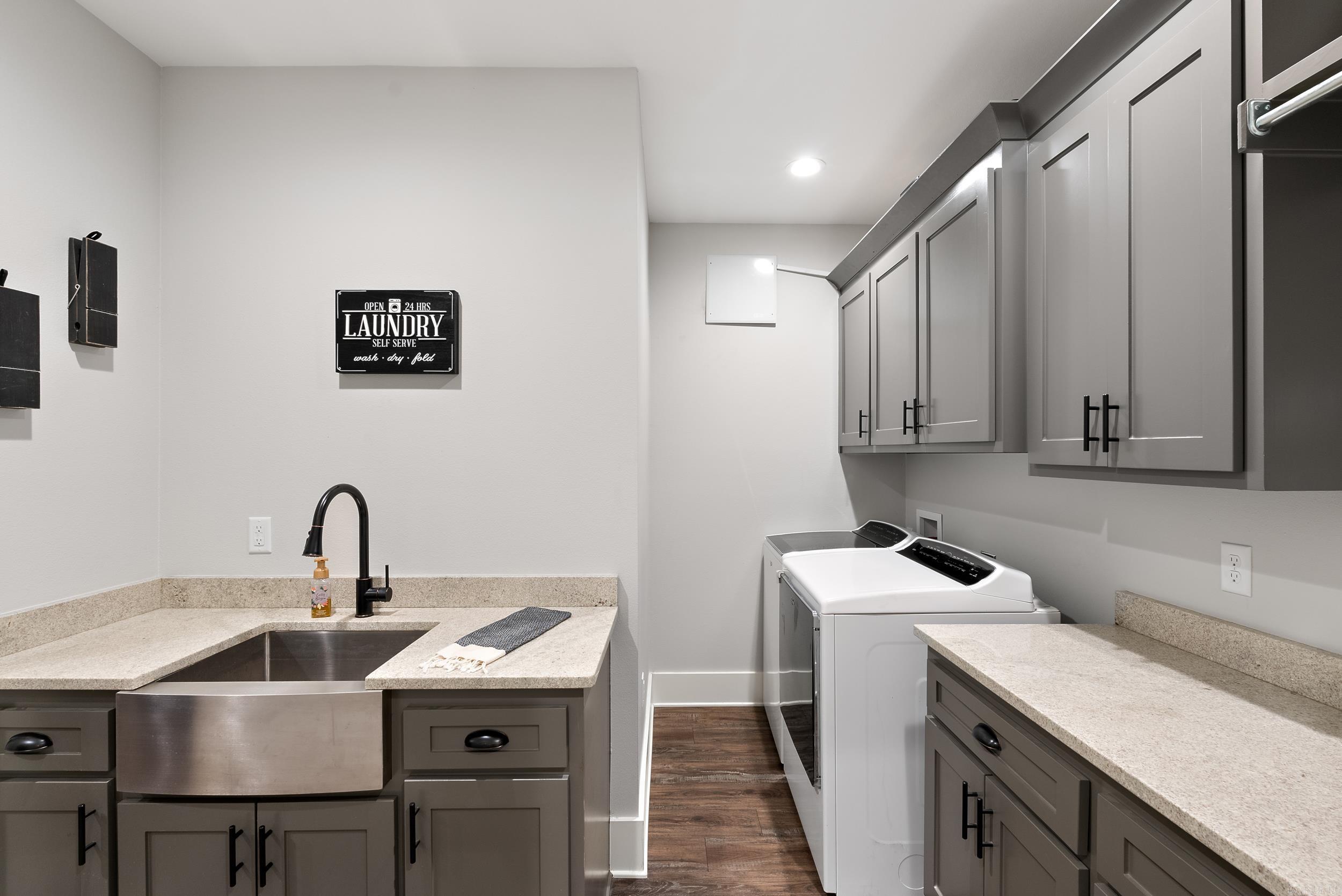 Coyote Ridge - Residential