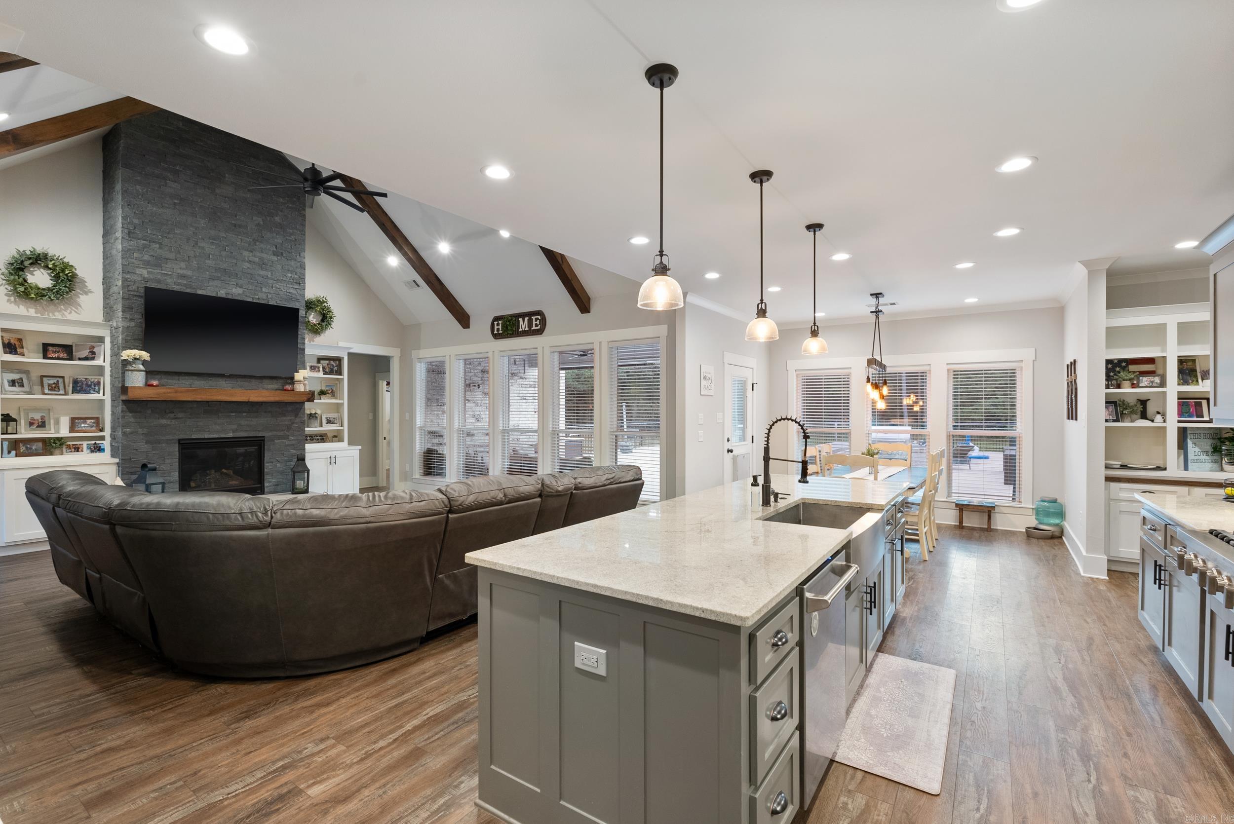 Coyote Ridge - Residential