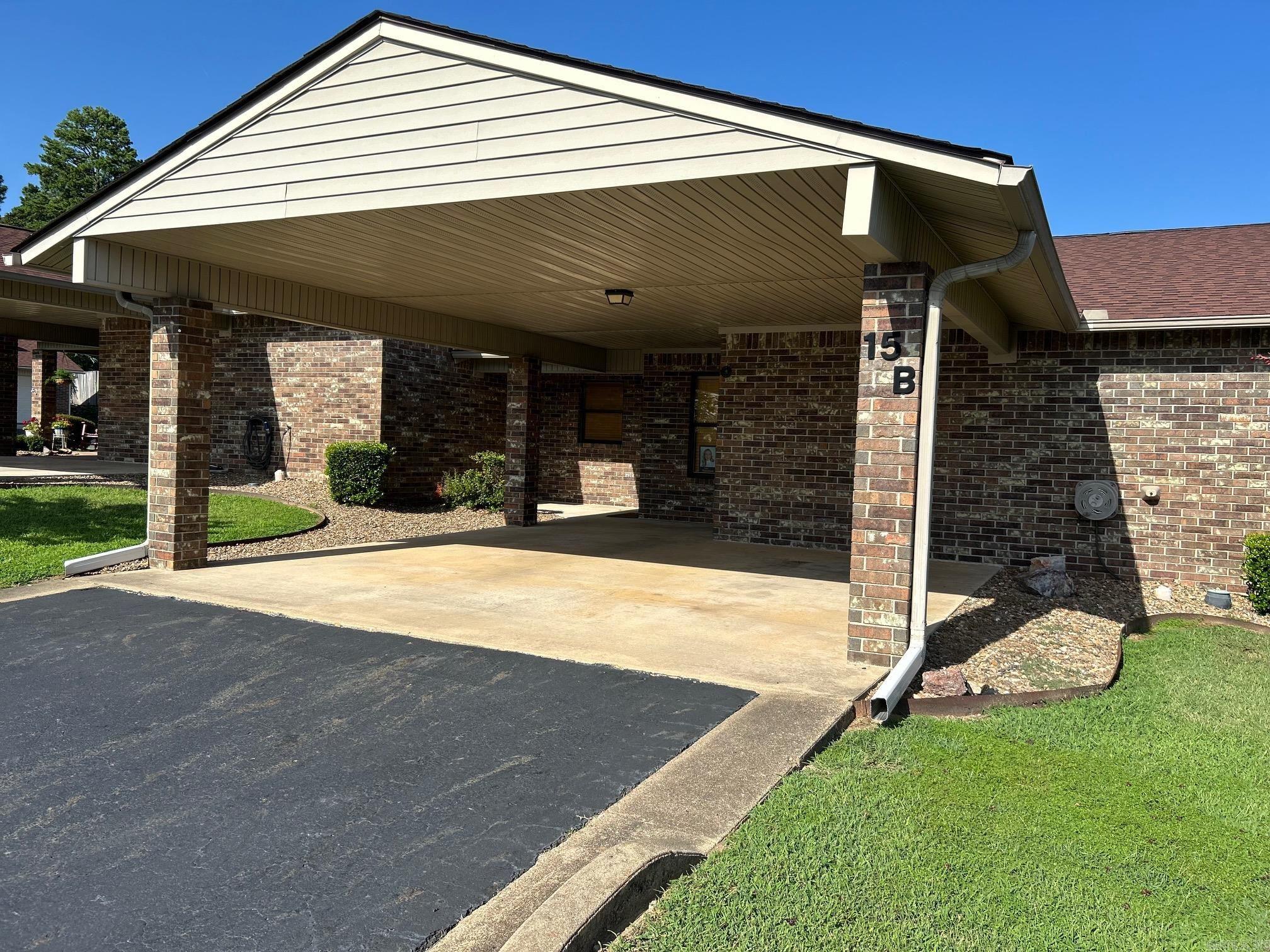 This charming 2-bedroom, 2-bath condo offers ample storage and is nestled in a peaceful, age-restricted community for residents 55 and older. Centrally located, youāll enjoy convenient access to shopping, dining, and local amenities while still benefiting from the neighborhoodās quiet, relaxed atmosphere. This turn-key property is move-in ready, making it perfect for those seeking a low-maintenance lifestyle. Donāt miss your chance to enjoy comfortable living in a welcoming communityāmake this home yours today!