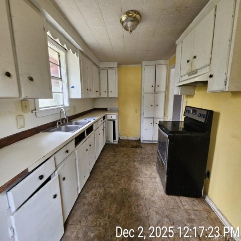 CLIFTONS ADDN - Residential