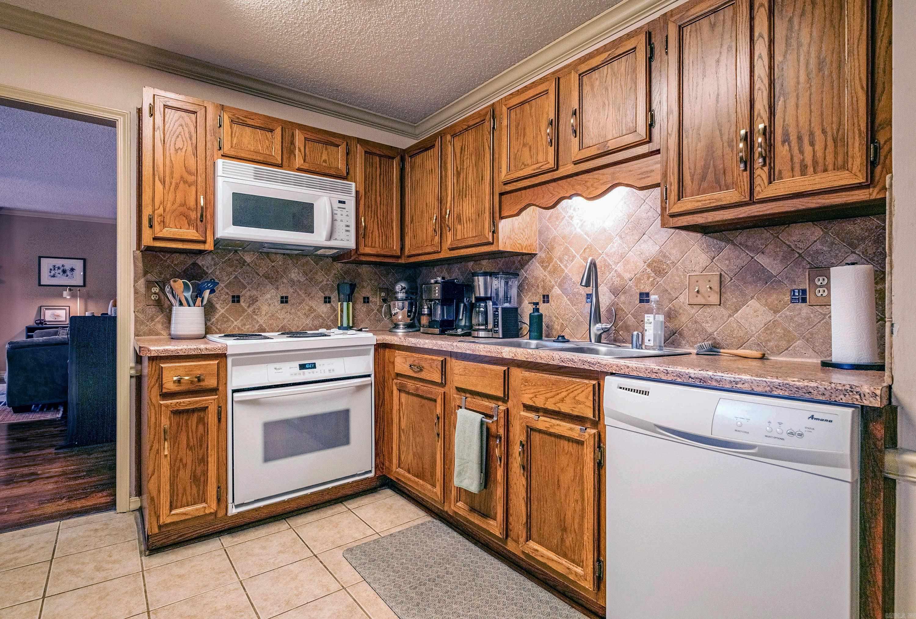 PARKWAY PLACE - Residential