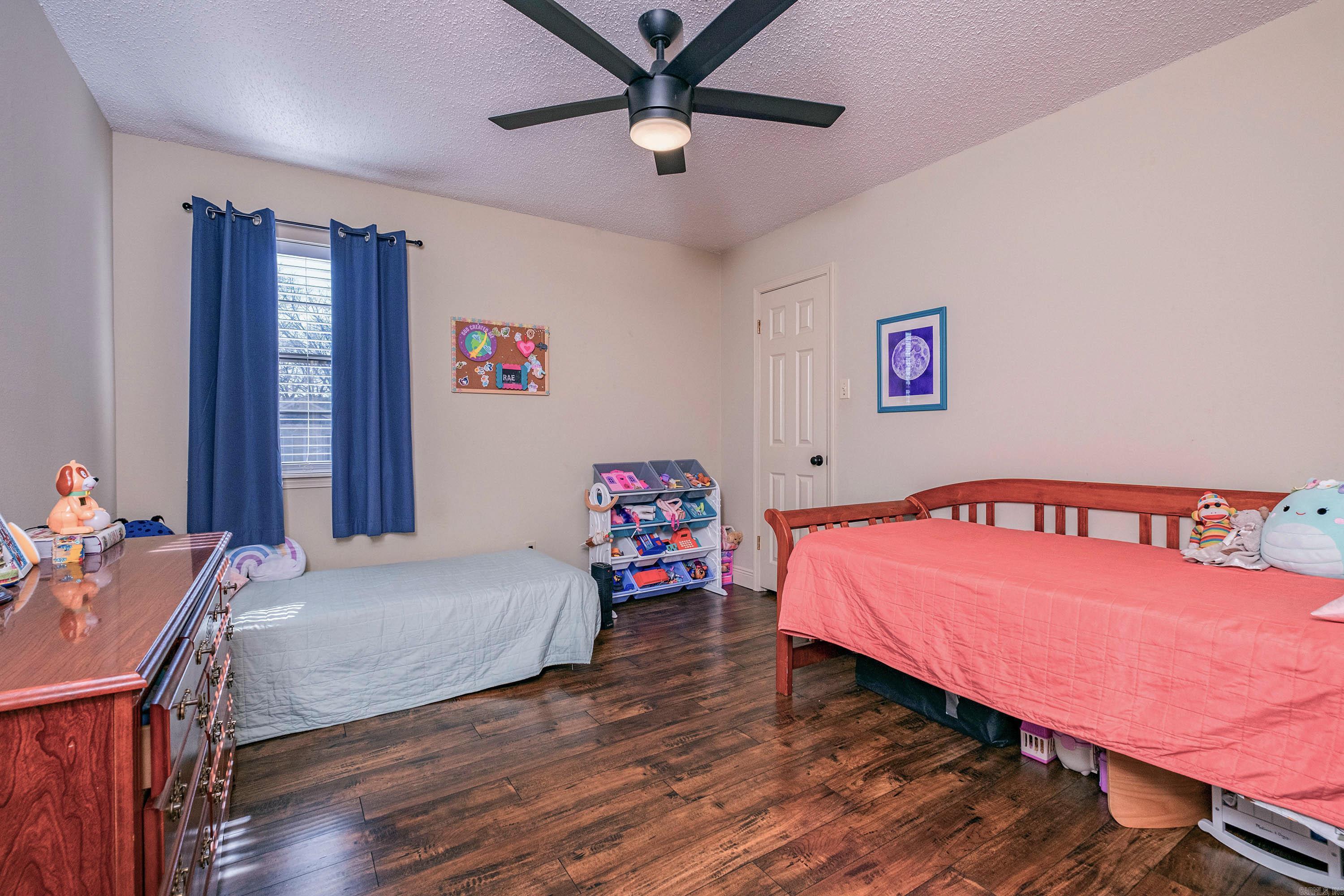 PARKWAY PLACE - Residential