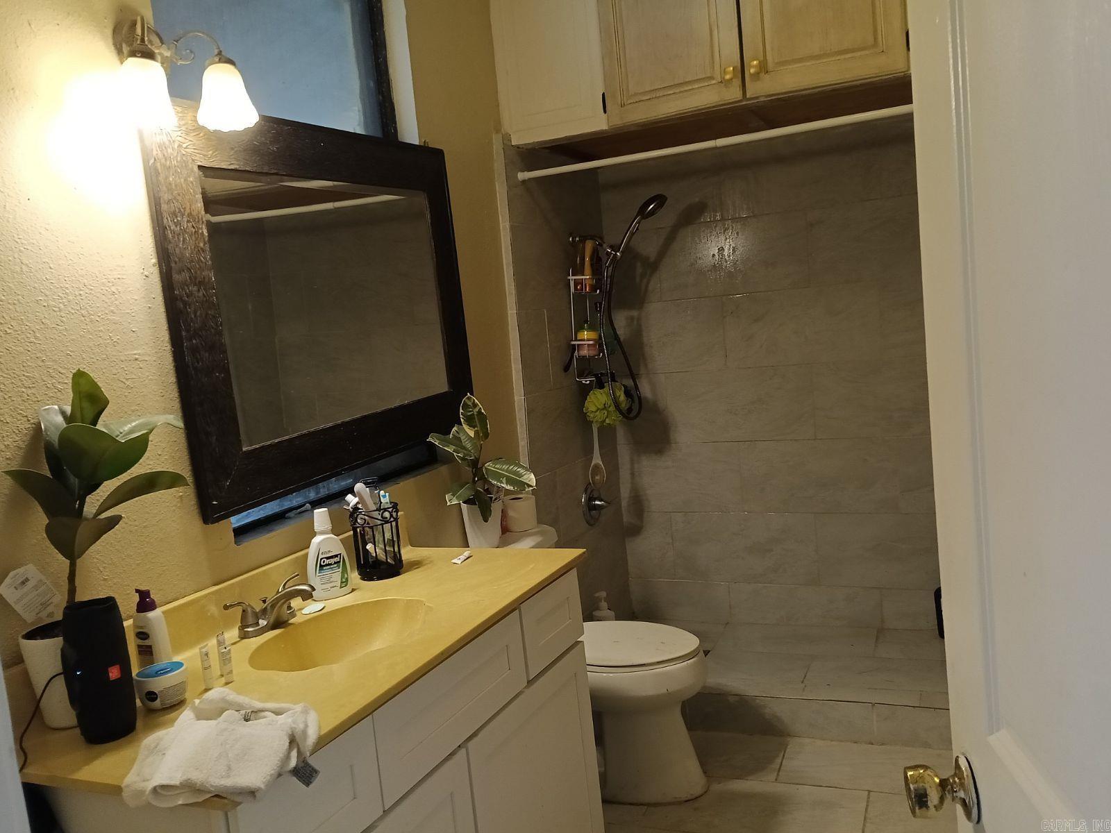 Martins - Commercial Sale