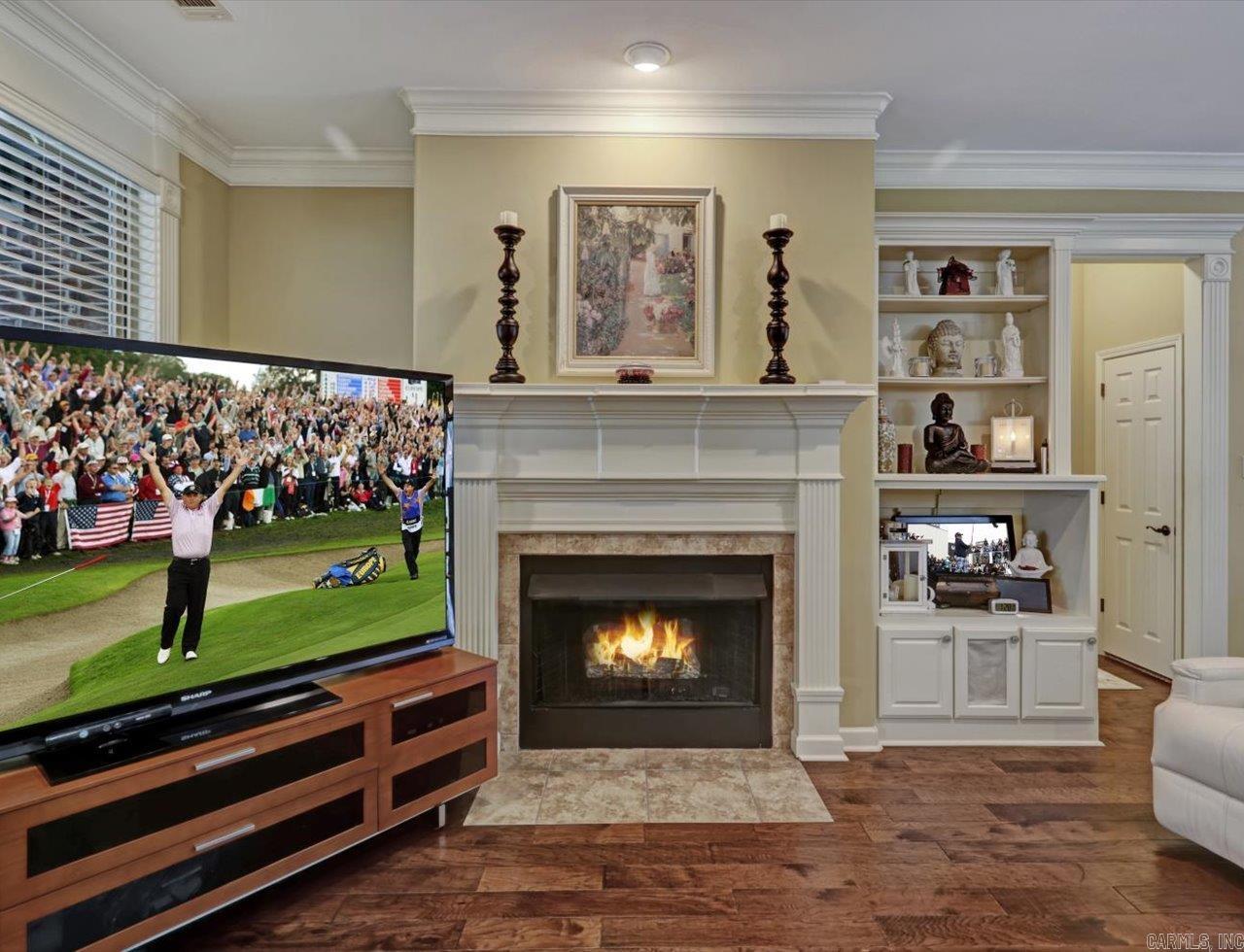 BURCHWOOD COVE - Residential