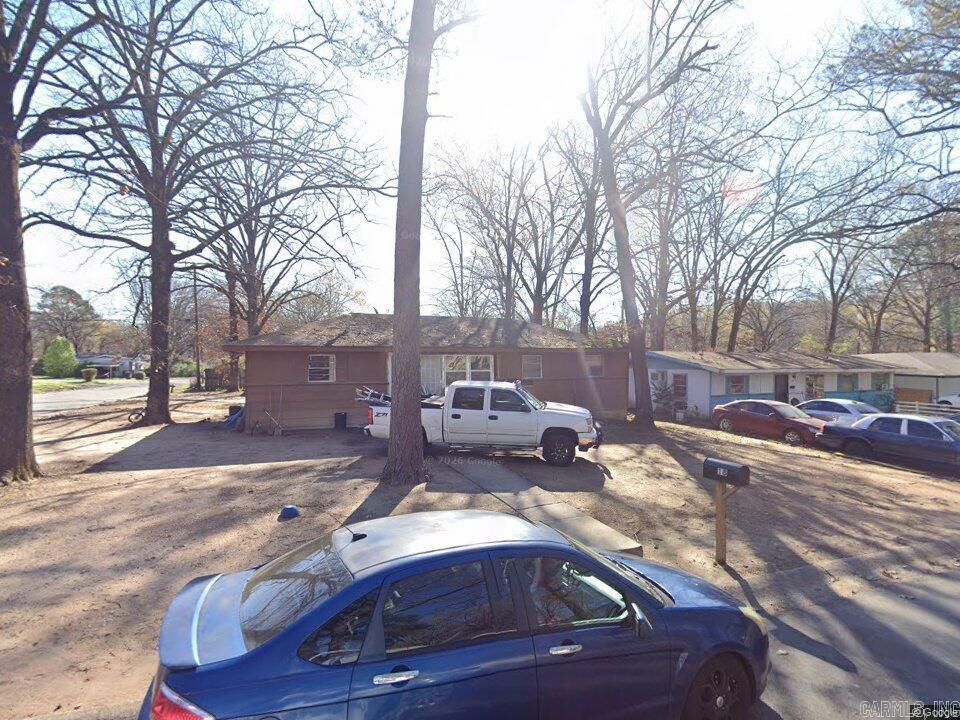 WAKEFIELD VILLAGE - Residential