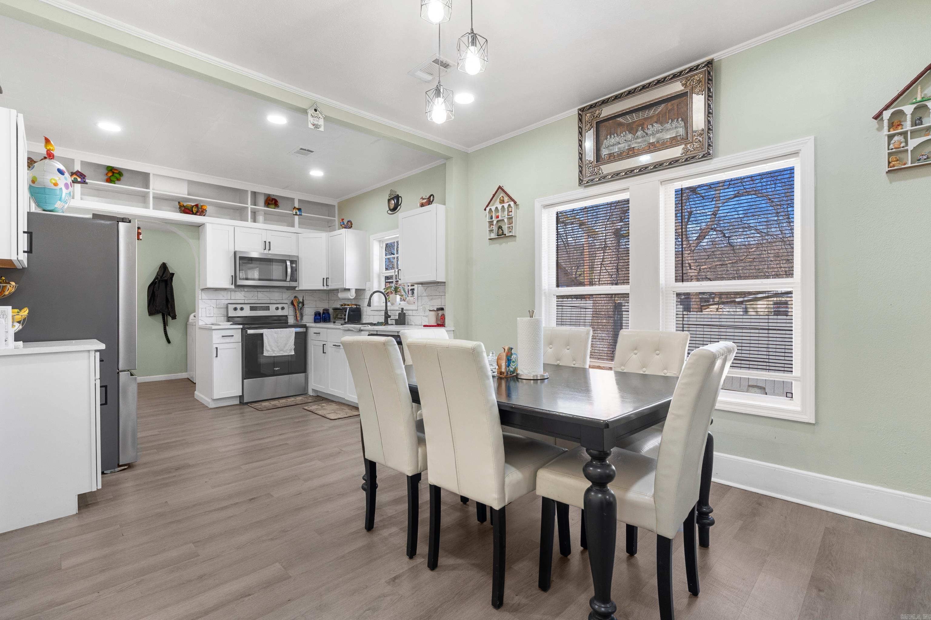 BRAUGHTONS - Residential