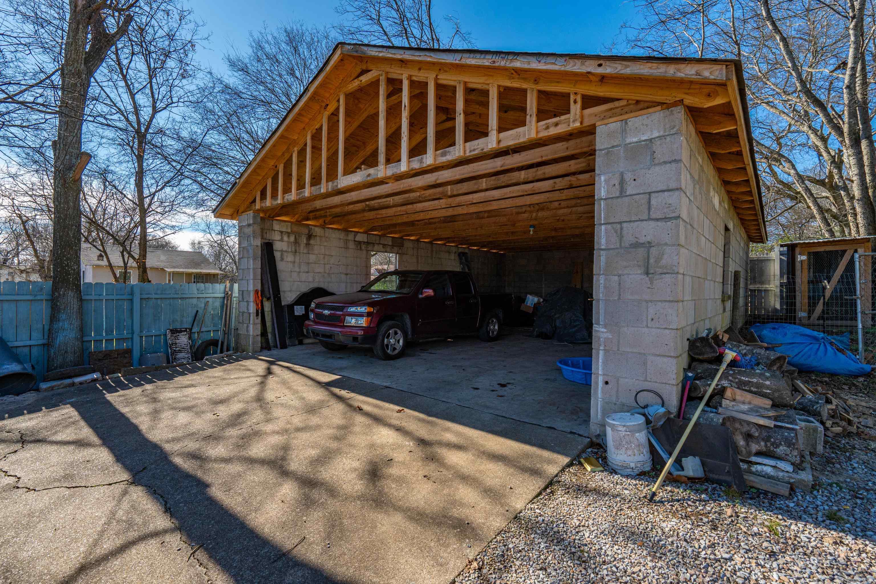 BRAUGHTONS - Residential