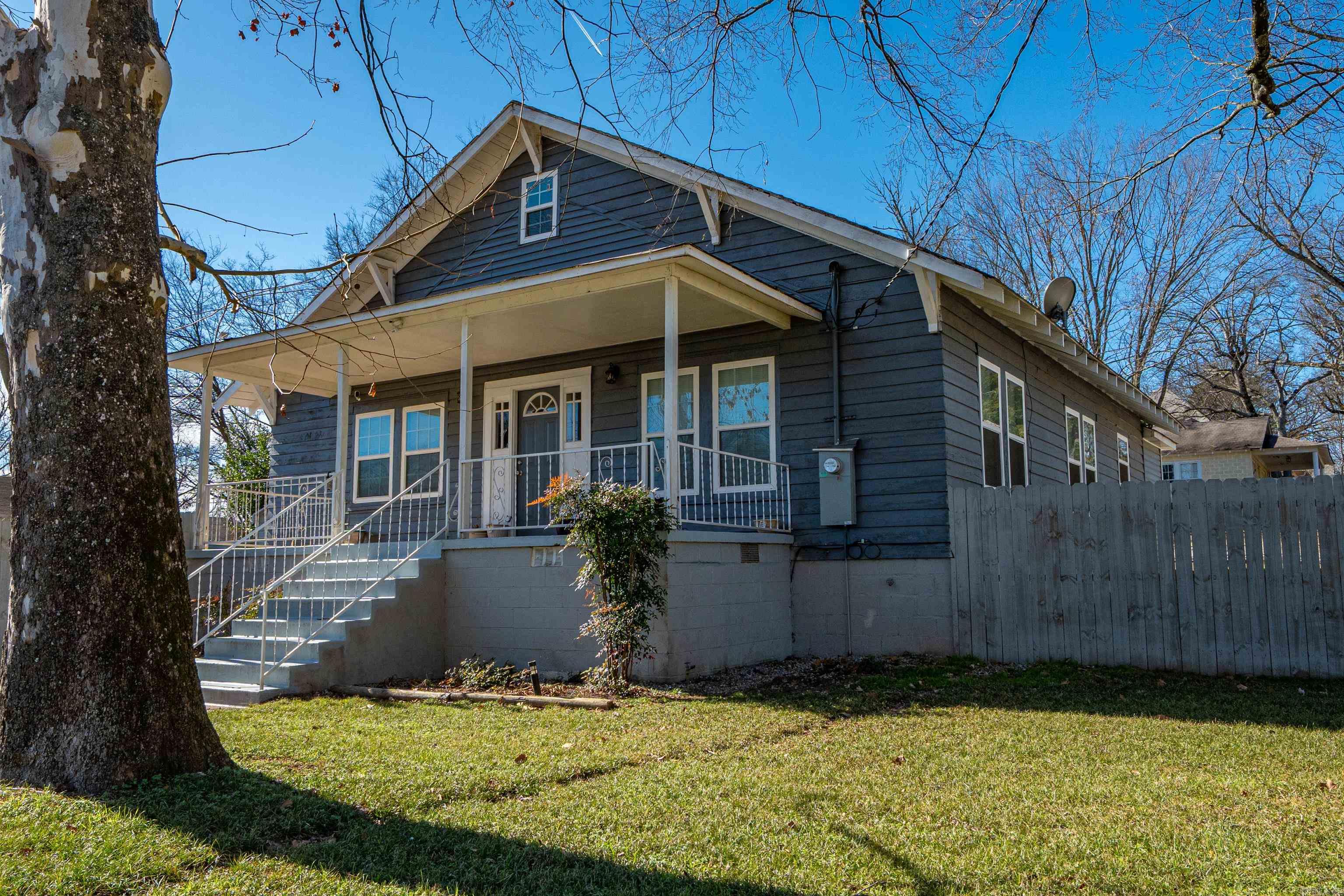 BRAUGHTONS - Residential