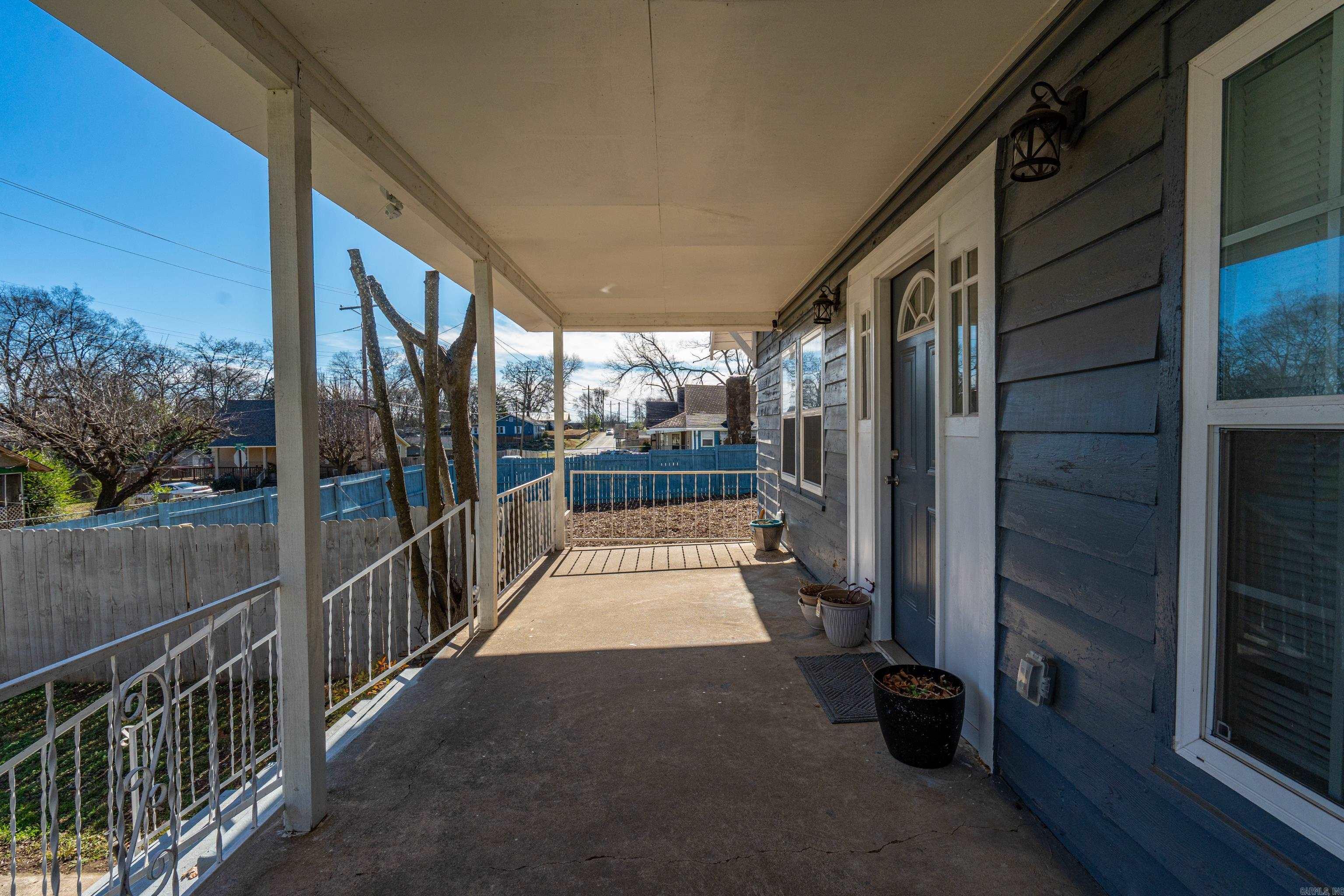 BRAUGHTONS - Residential