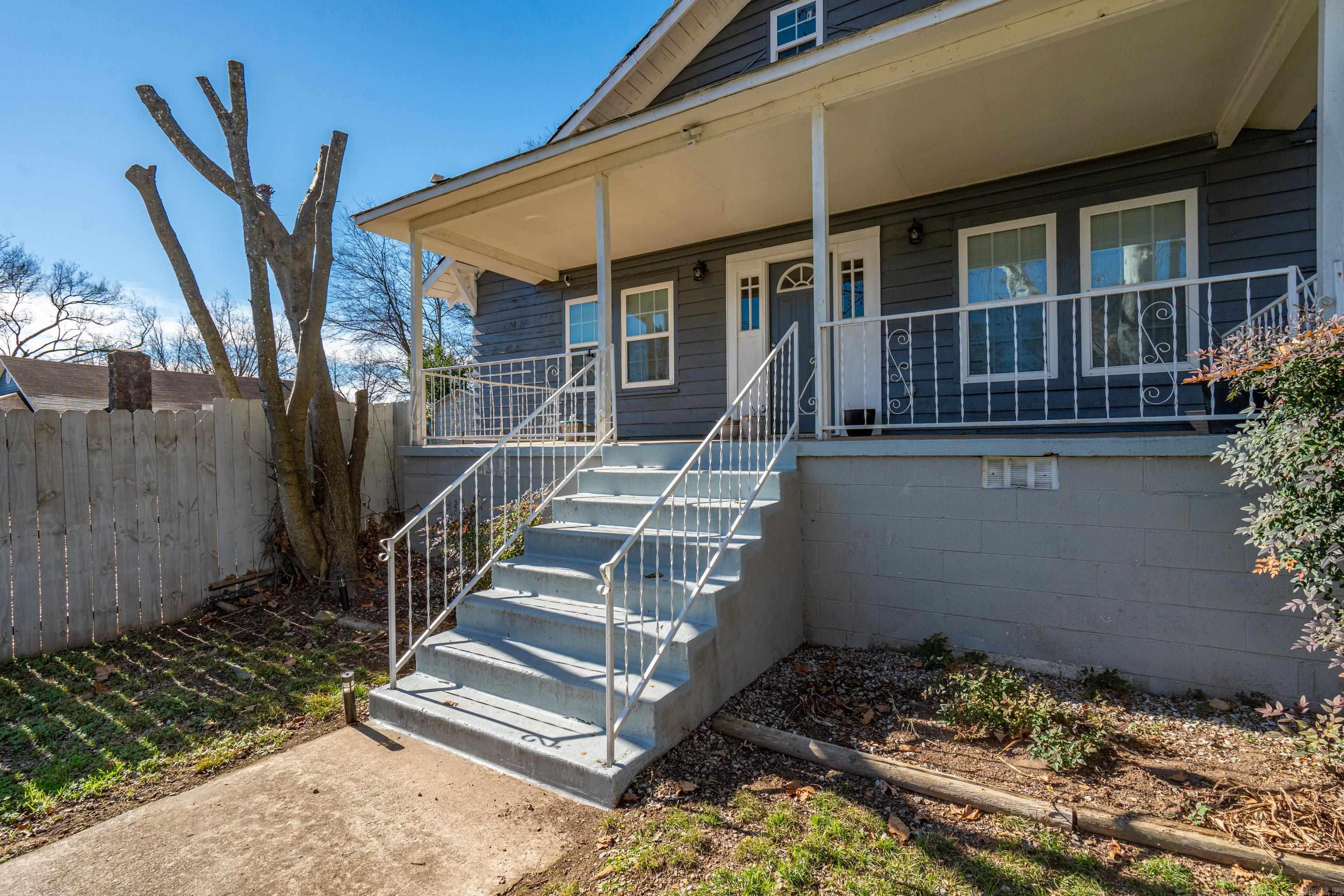 BRAUGHTONS - Residential