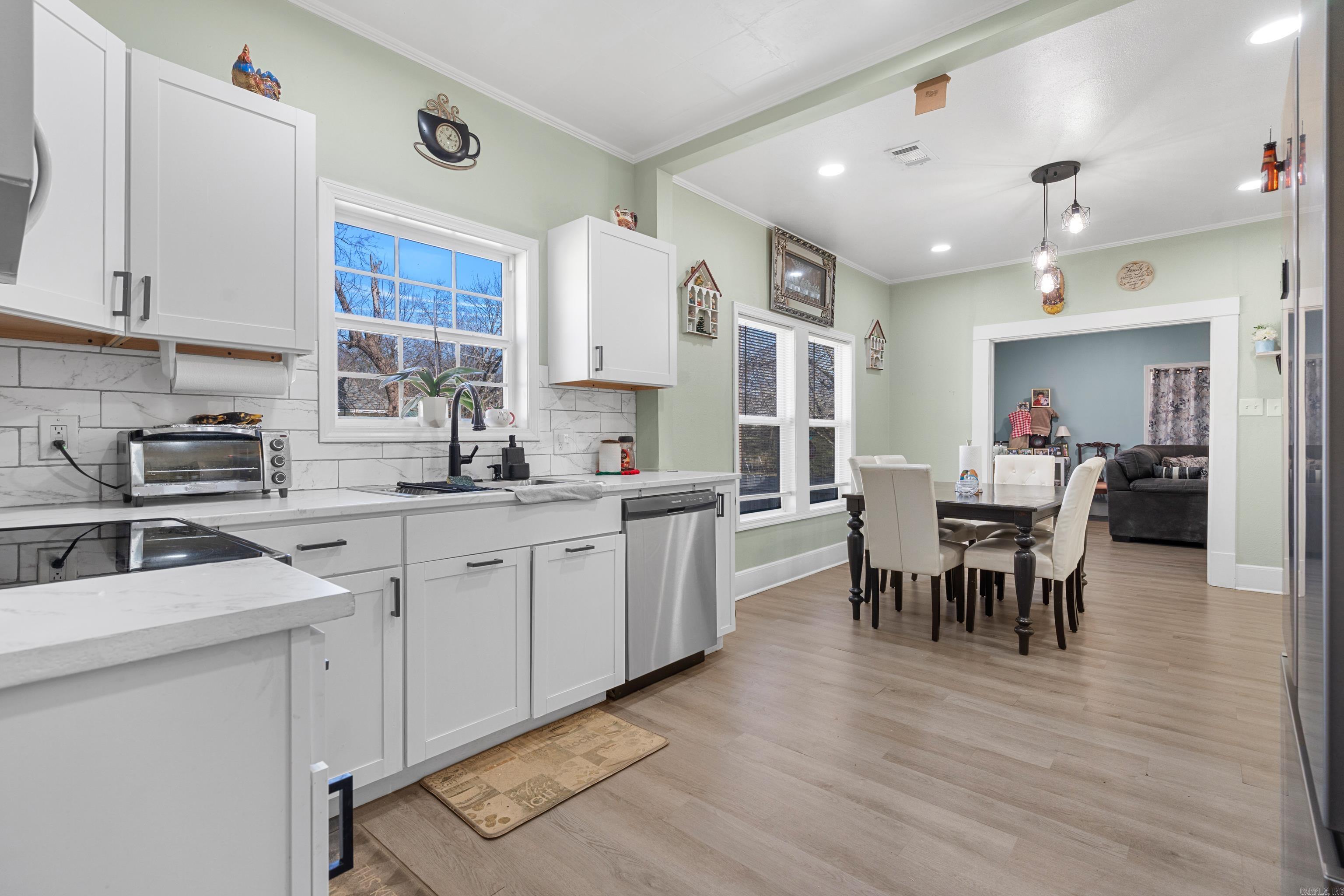 BRAUGHTONS - Residential