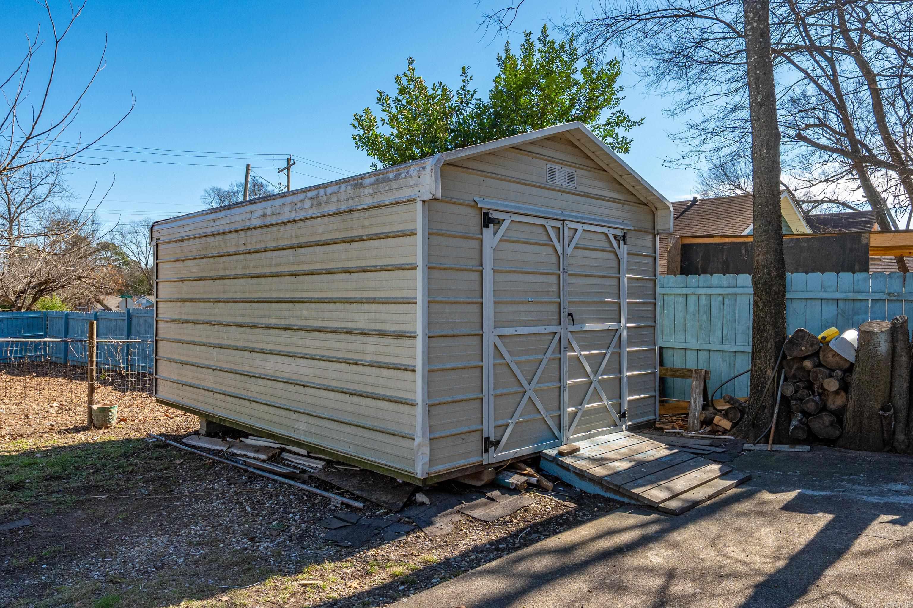 BRAUGHTONS - Residential