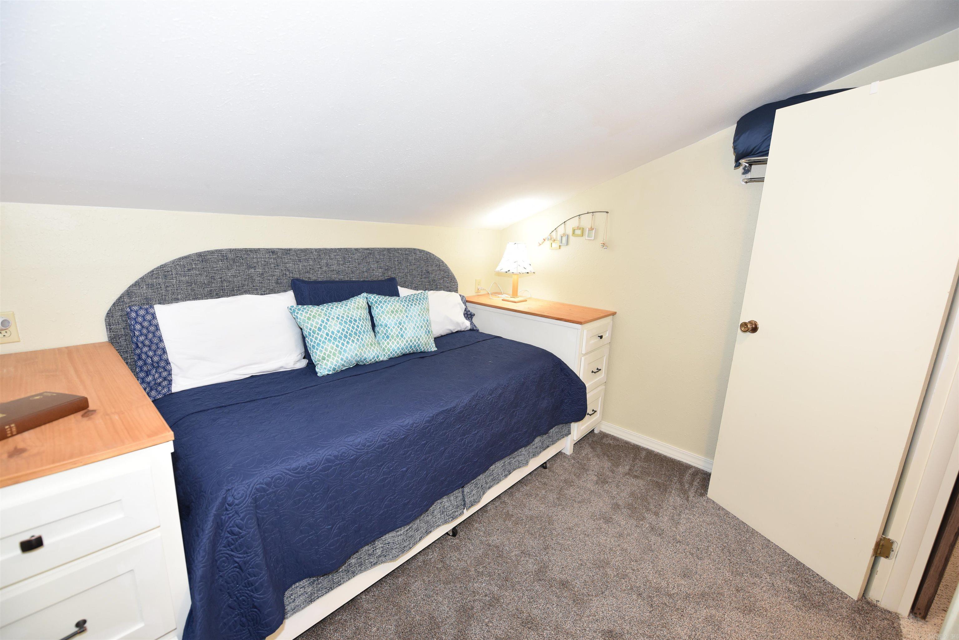 LAKEWOOD HILLS CONDO - Residential