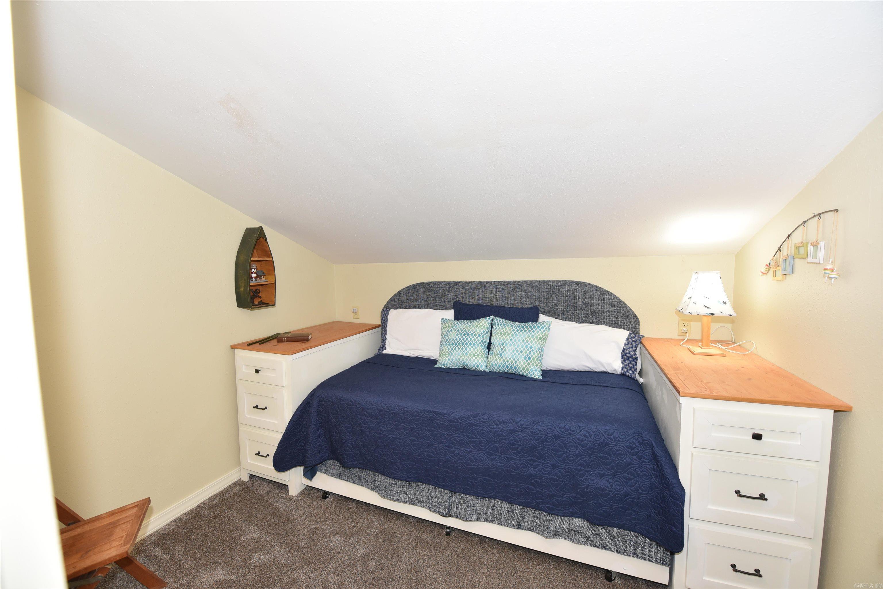 LAKEWOOD HILLS CONDO - Residential