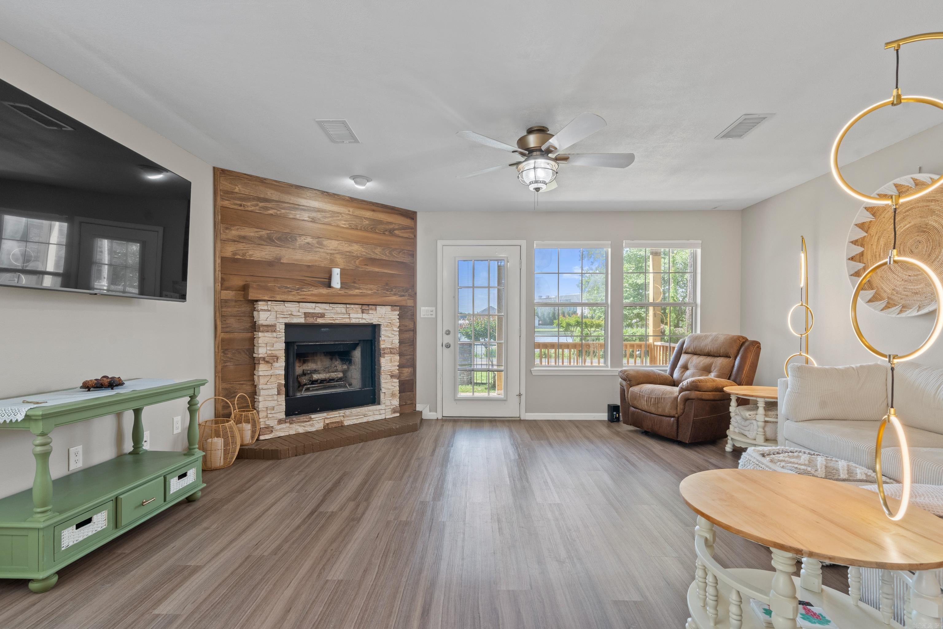 Lake Point Garden Homes - Residential