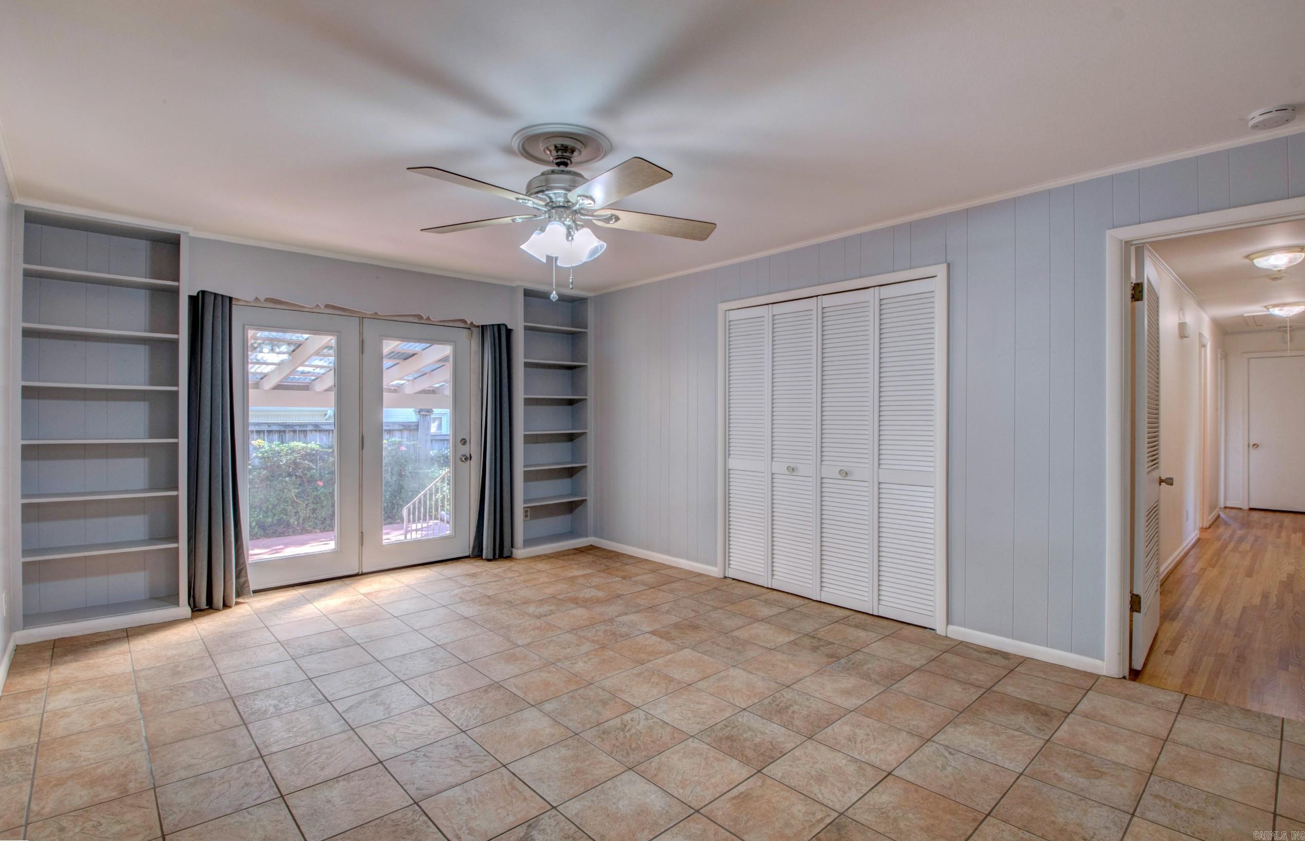 BRIARWOOD - Residential