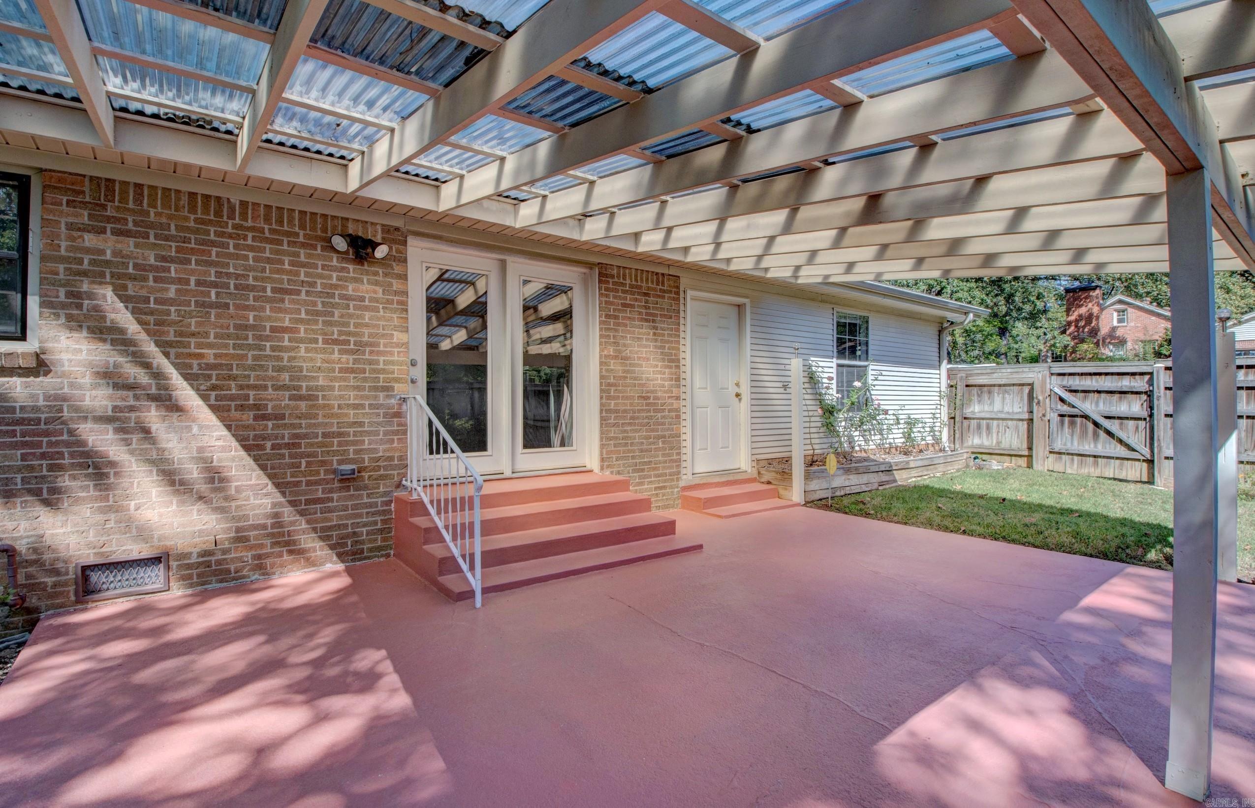 BRIARWOOD - Residential