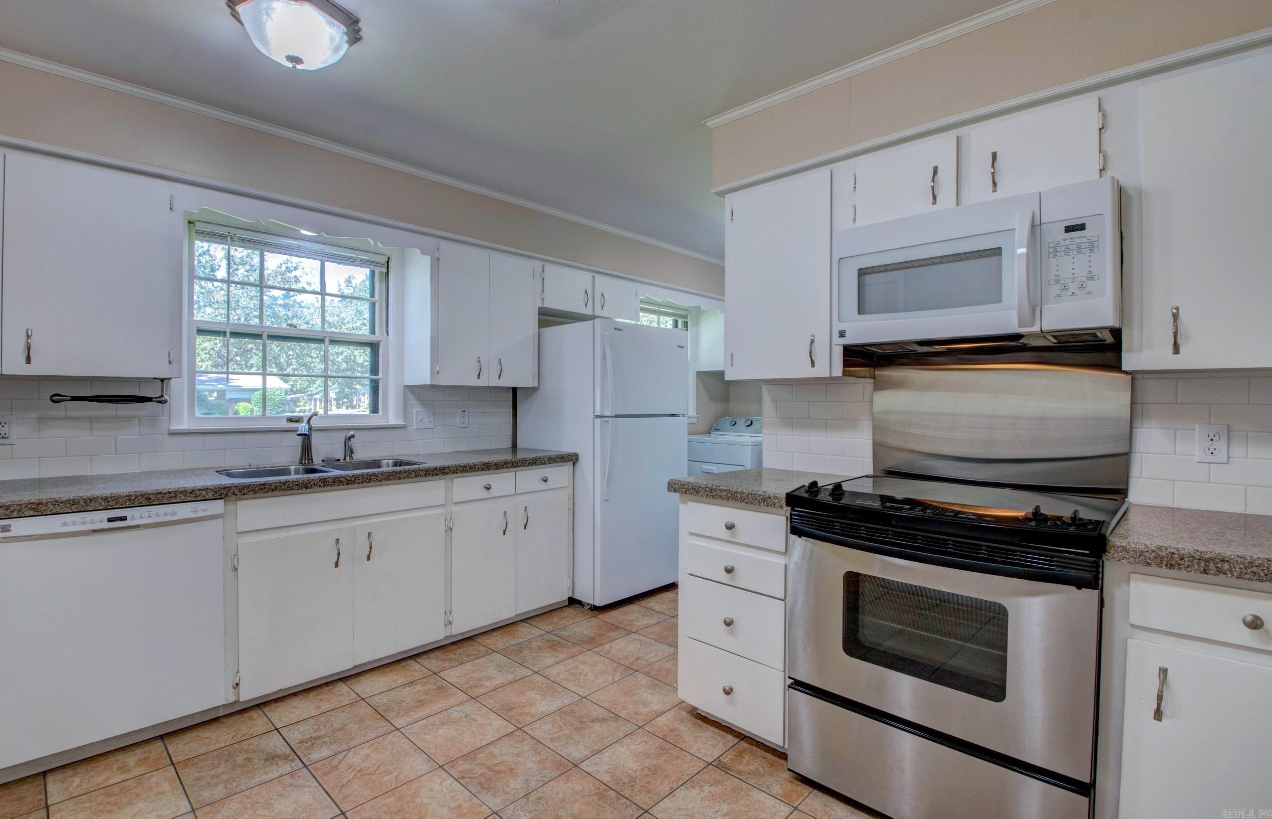 BRIARWOOD - Residential