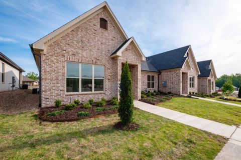 Photo of 24 Driftwood Lane, Little Rock, AR 72223 (MLS # 26017089)