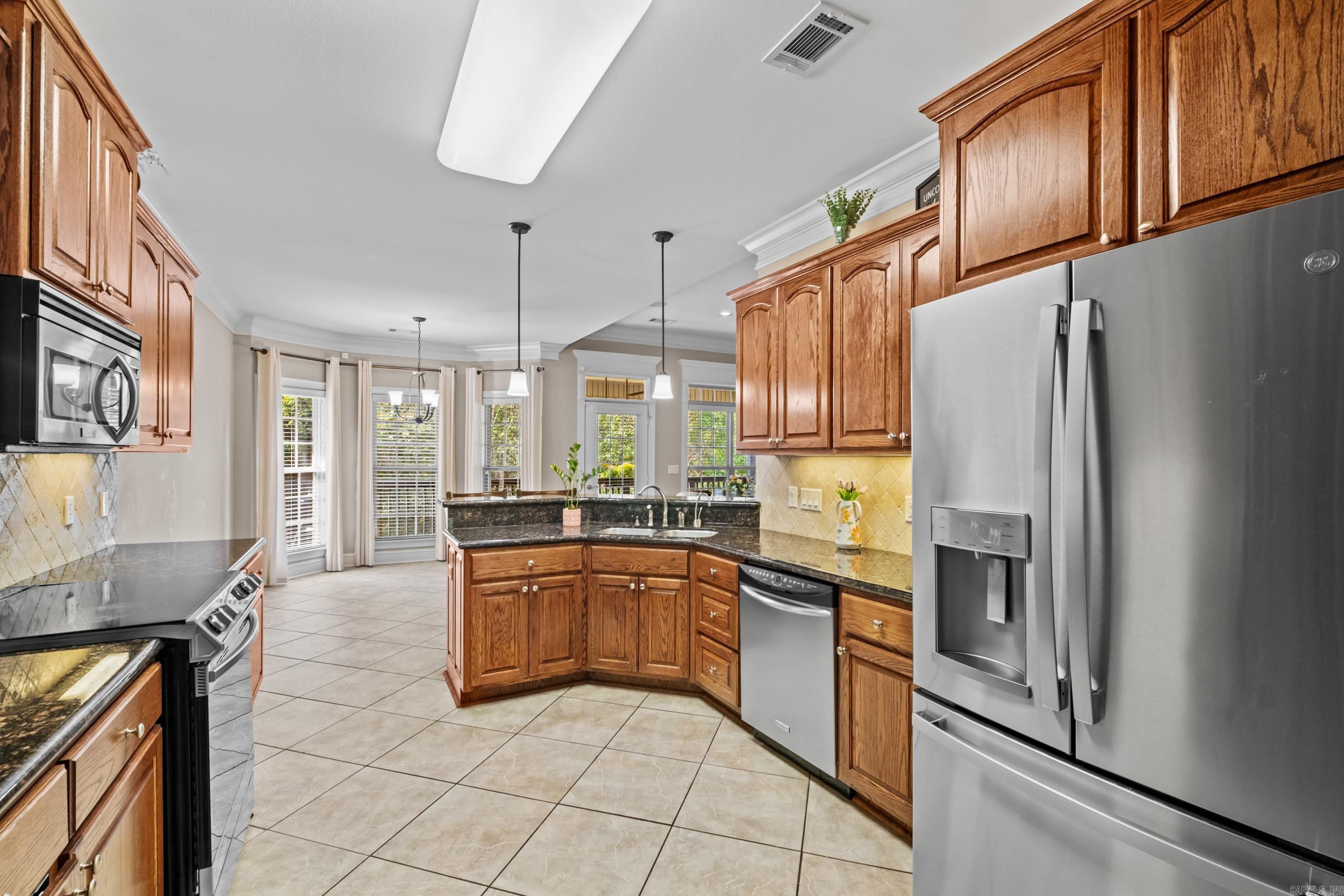 WOODLANDS EDGE - Residential