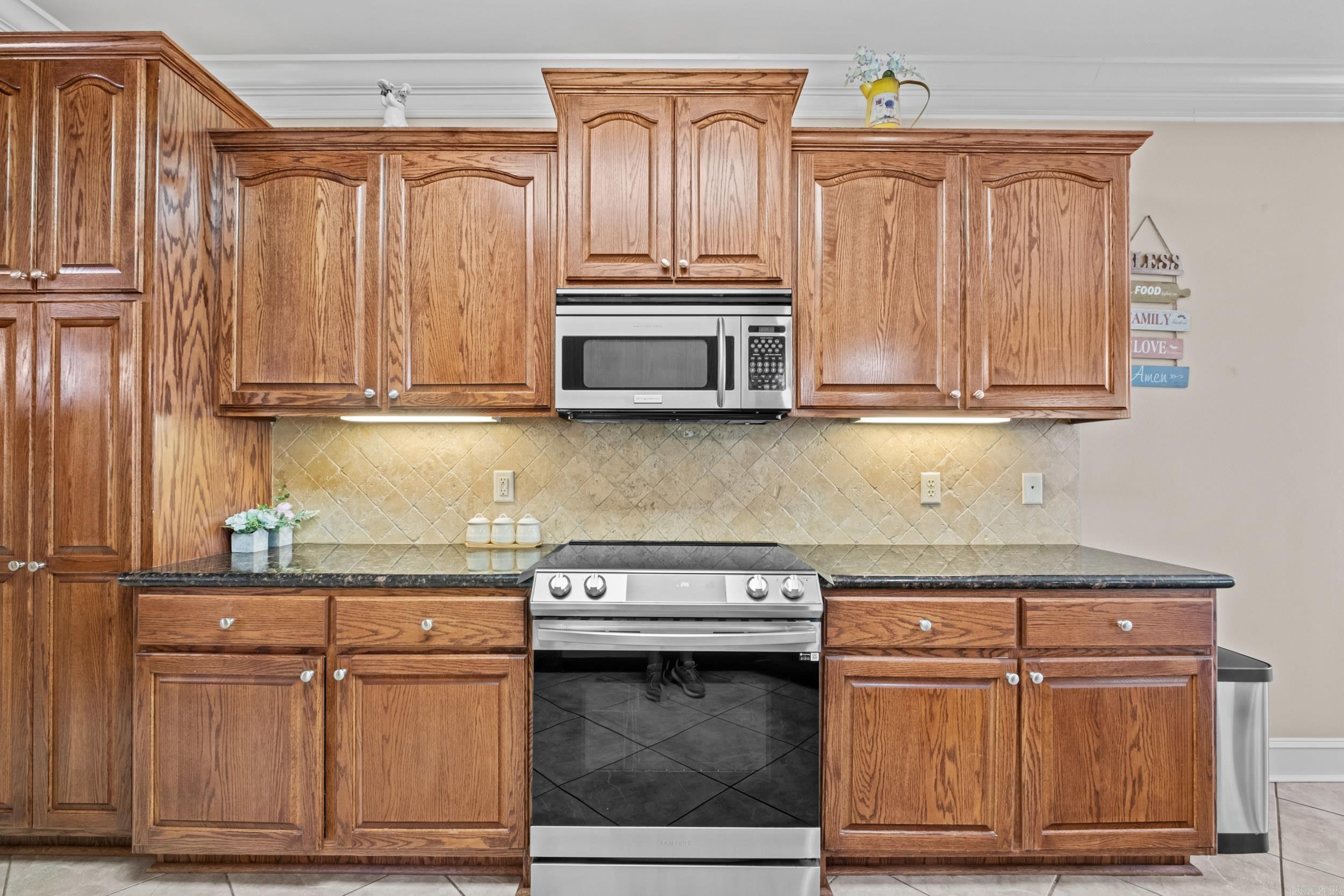 WOODLANDS EDGE - Residential