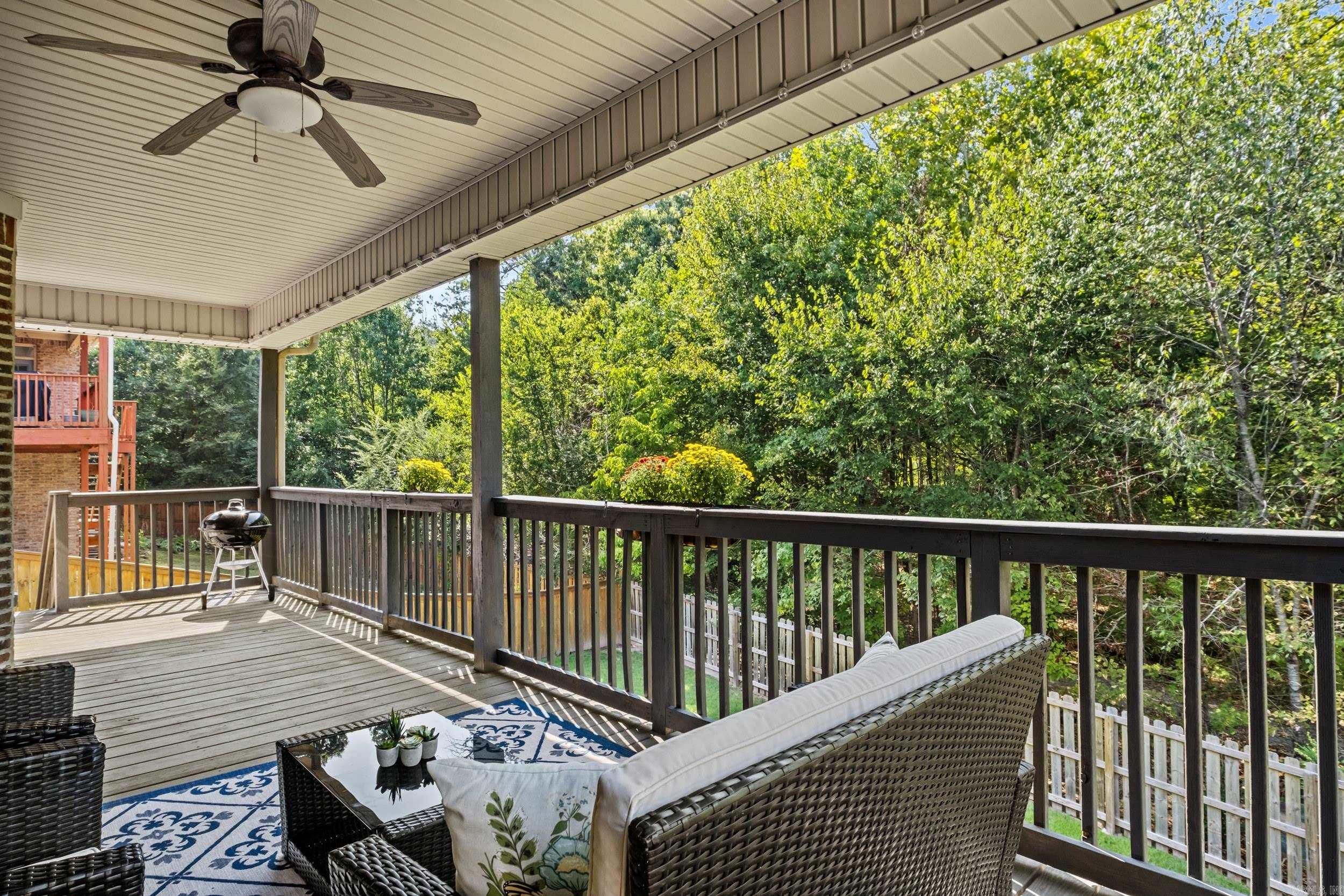 WOODLANDS EDGE - Residential