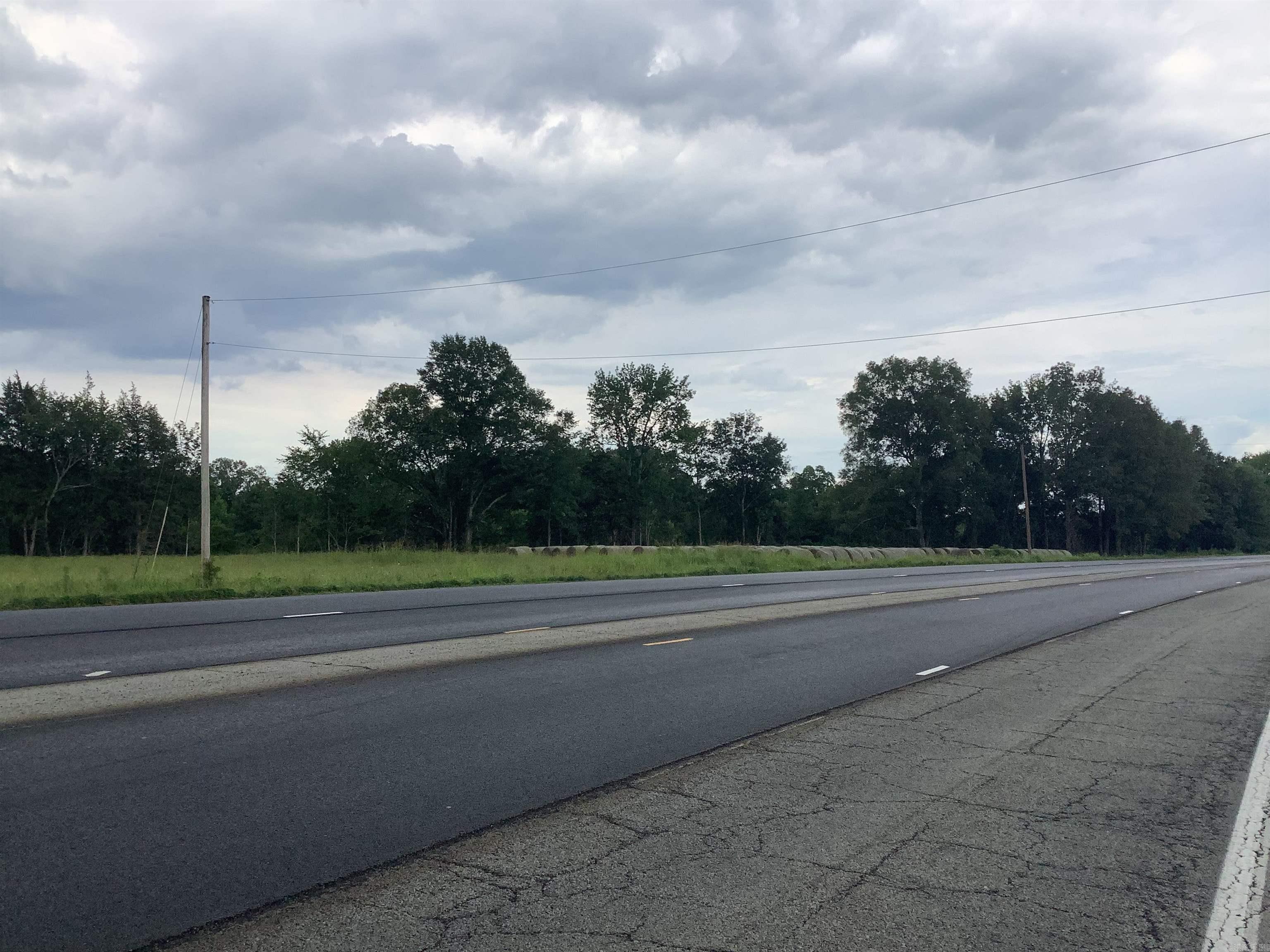 This is the perfect spot to have the small business that you have always wanted. With its approximately 650 feet of highway frontage, your business could be the First Stop or the Last Stop for Bald Knob. It would be a great location for a quick-stop convenience store, day care facility, doggie day care, or a professional business. If you are looking for a place to build your dream home, or park a mobile, this could be it. It comes with its own private road/driveway at the back of the property. Since it is out of the city limits, you don't have all of the restrictions imposed, but you still have access to all of its benefits(utilities) and all of the restaurants, schools, churches, businesses, and about 1.5 miles from exit 55 on I55. Donāt miss this opportunity. Seller does not own mineral rights.