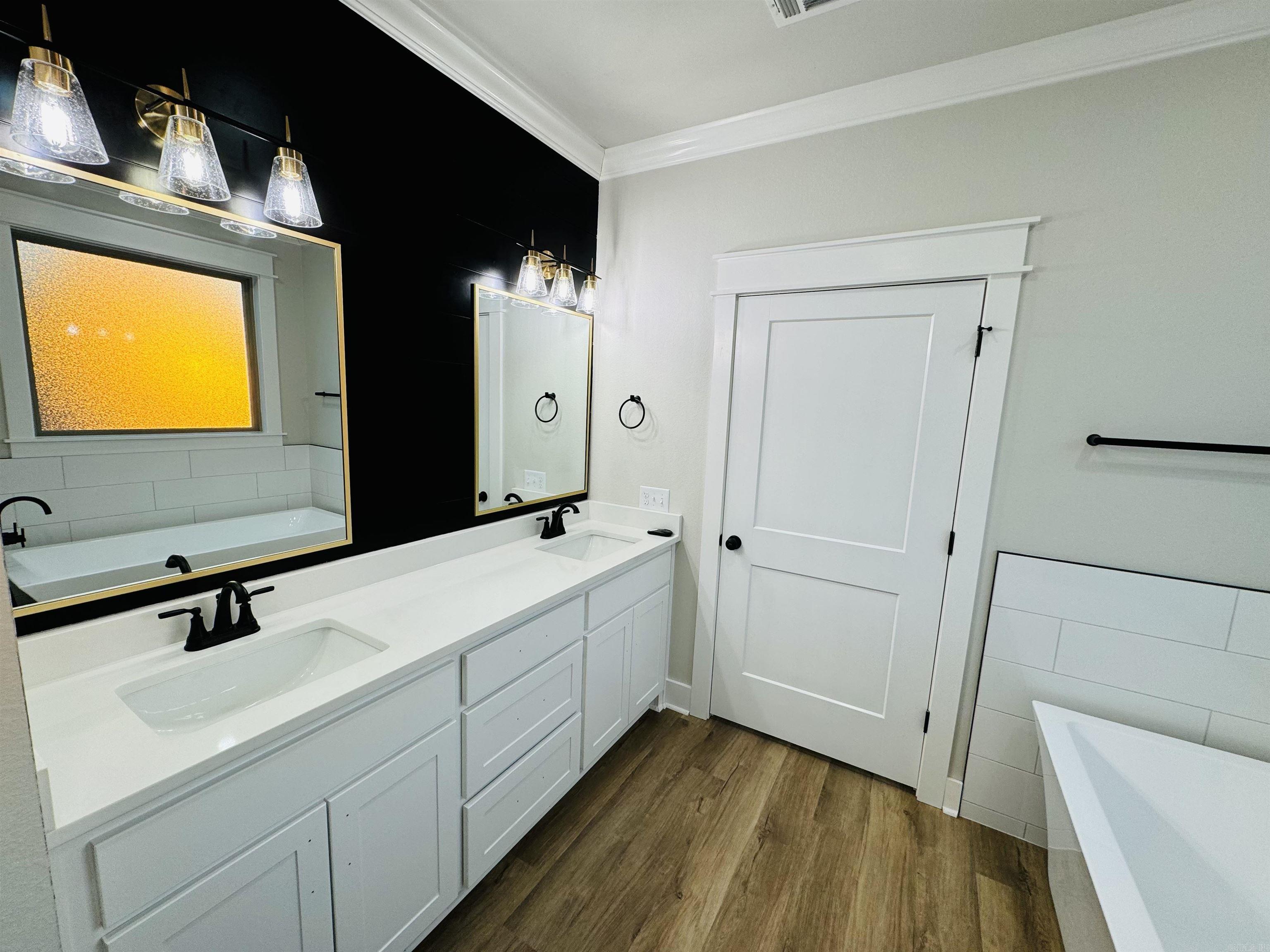 HIDDEN VALLEY ESTATES - Residential