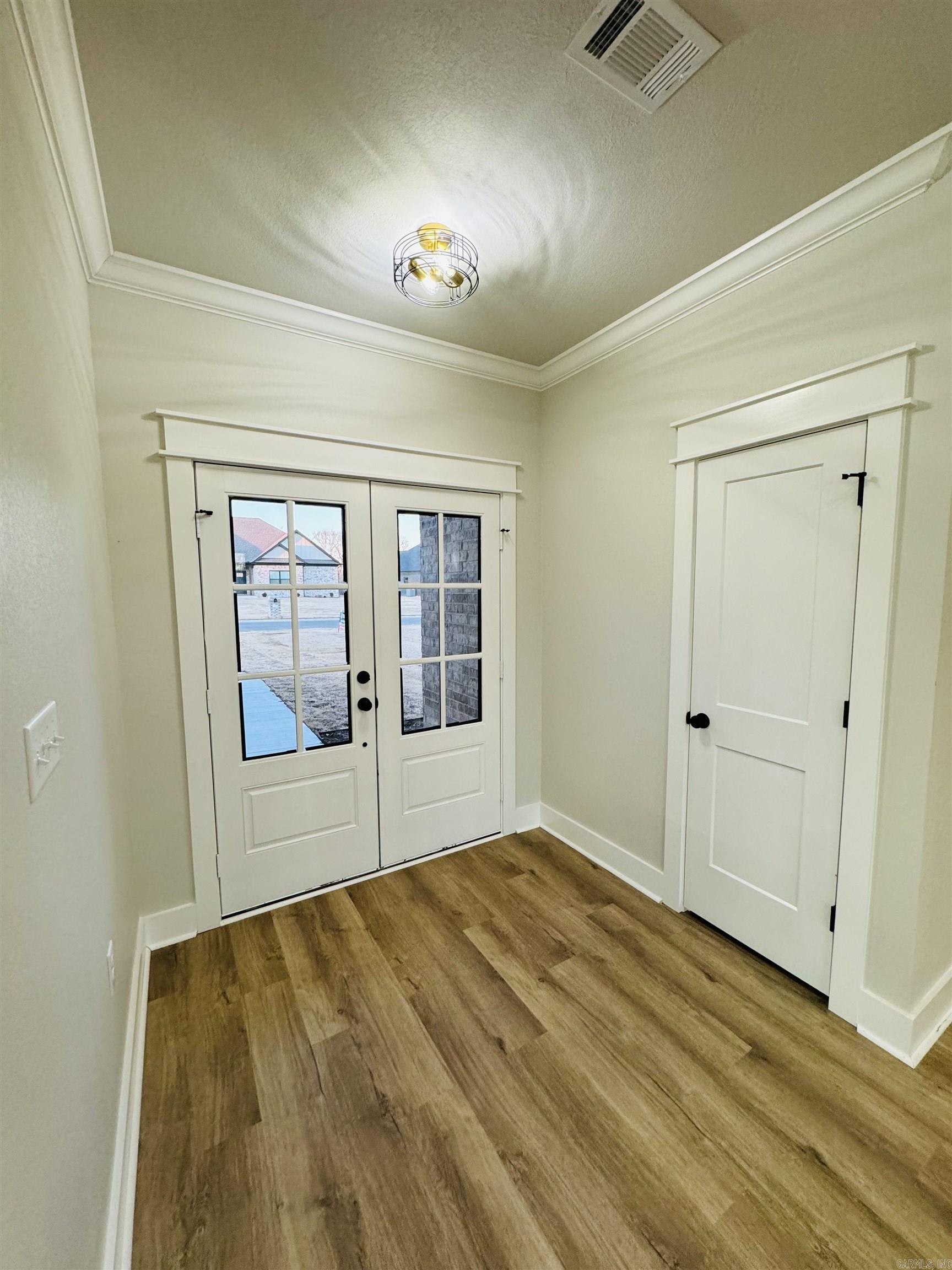 HIDDEN VALLEY ESTATES - Residential