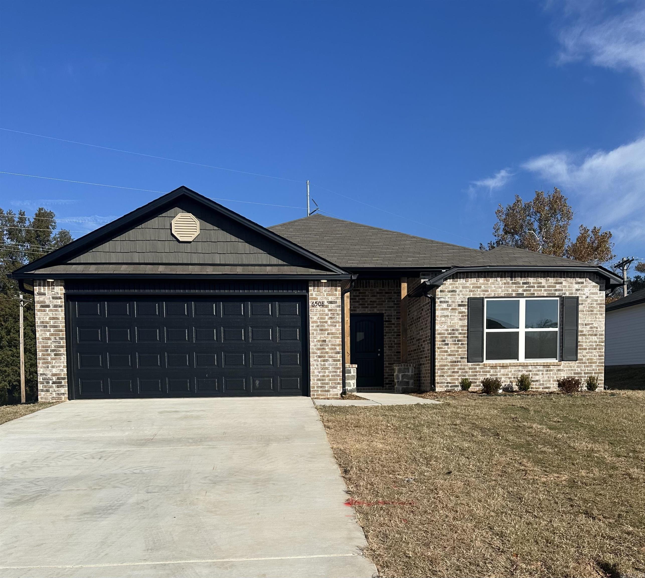 TRAMMEL ESTATES - Residential