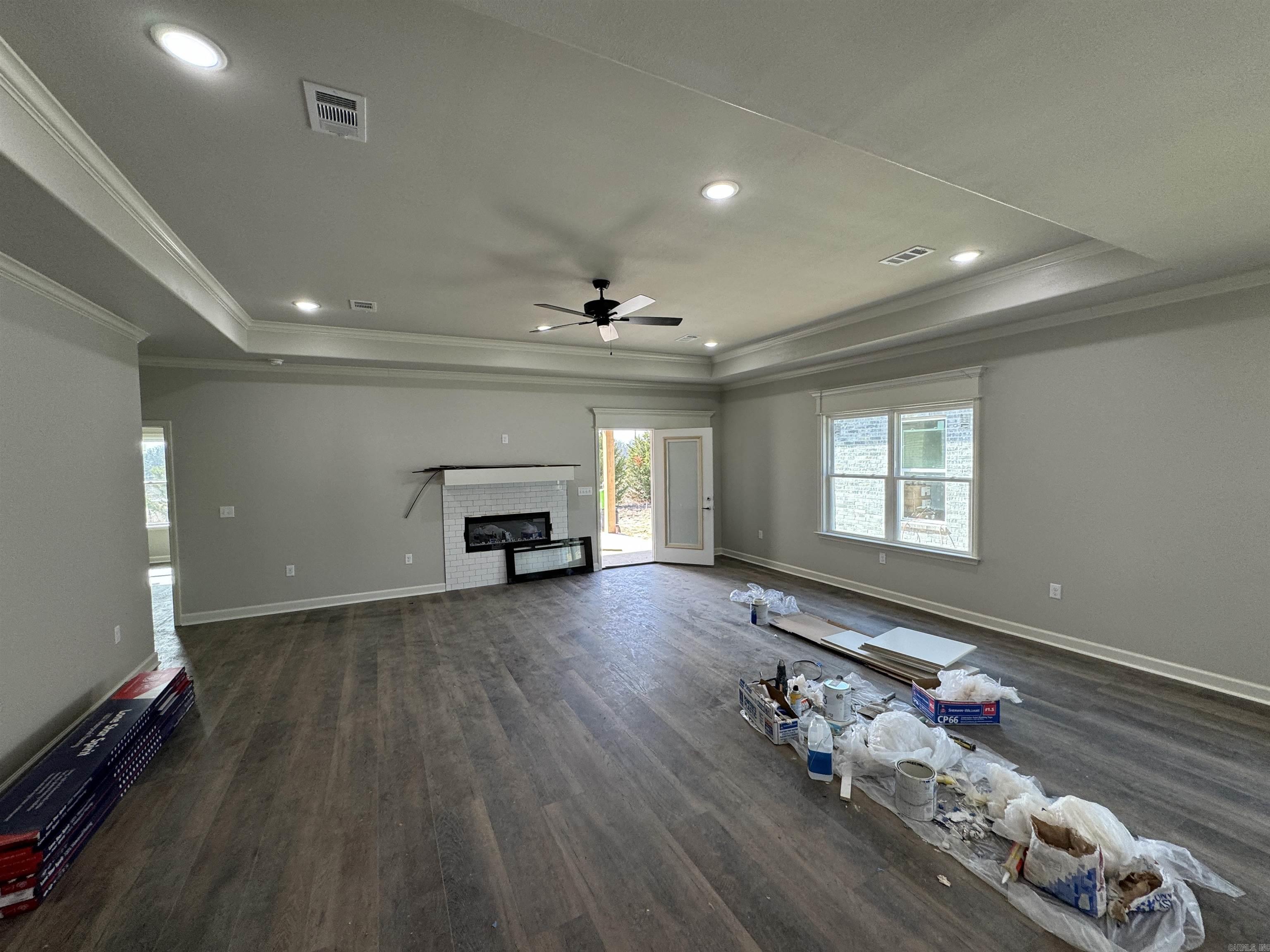 WANDERING RIDGE - Residential