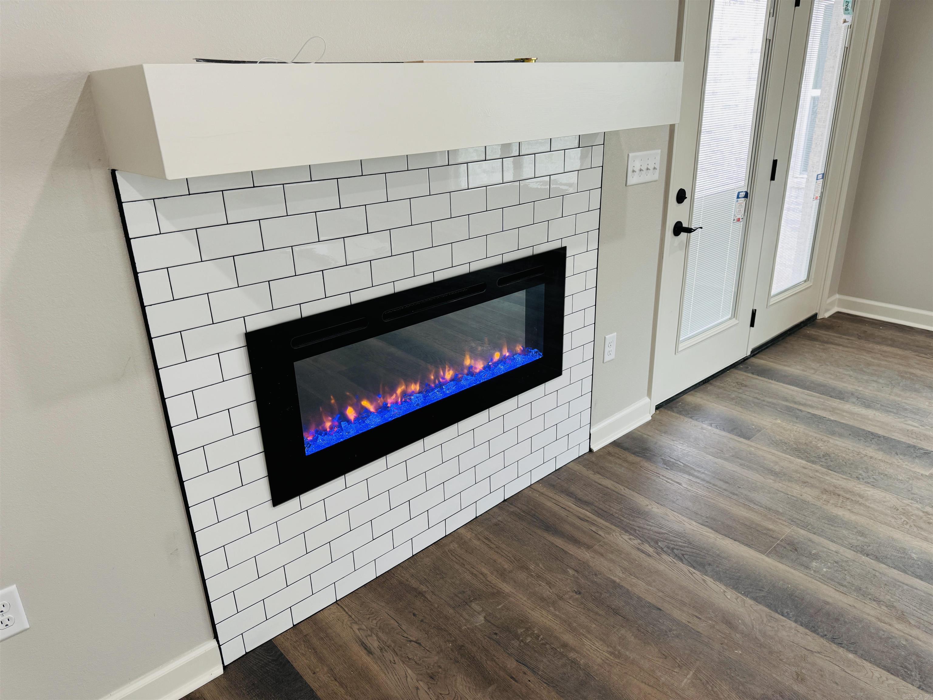 WANDERING RIDGE - Residential