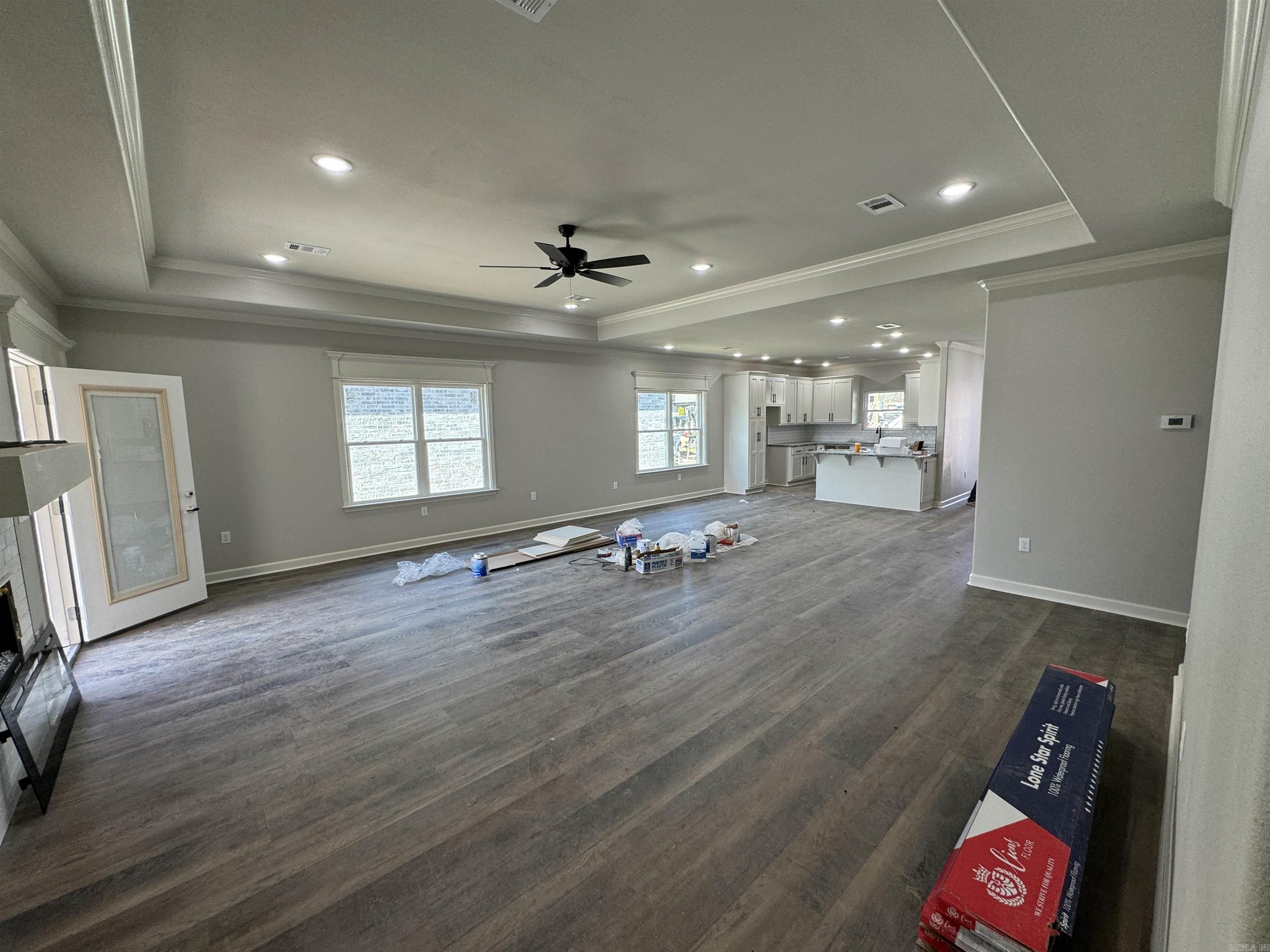 WANDERING RIDGE - Residential