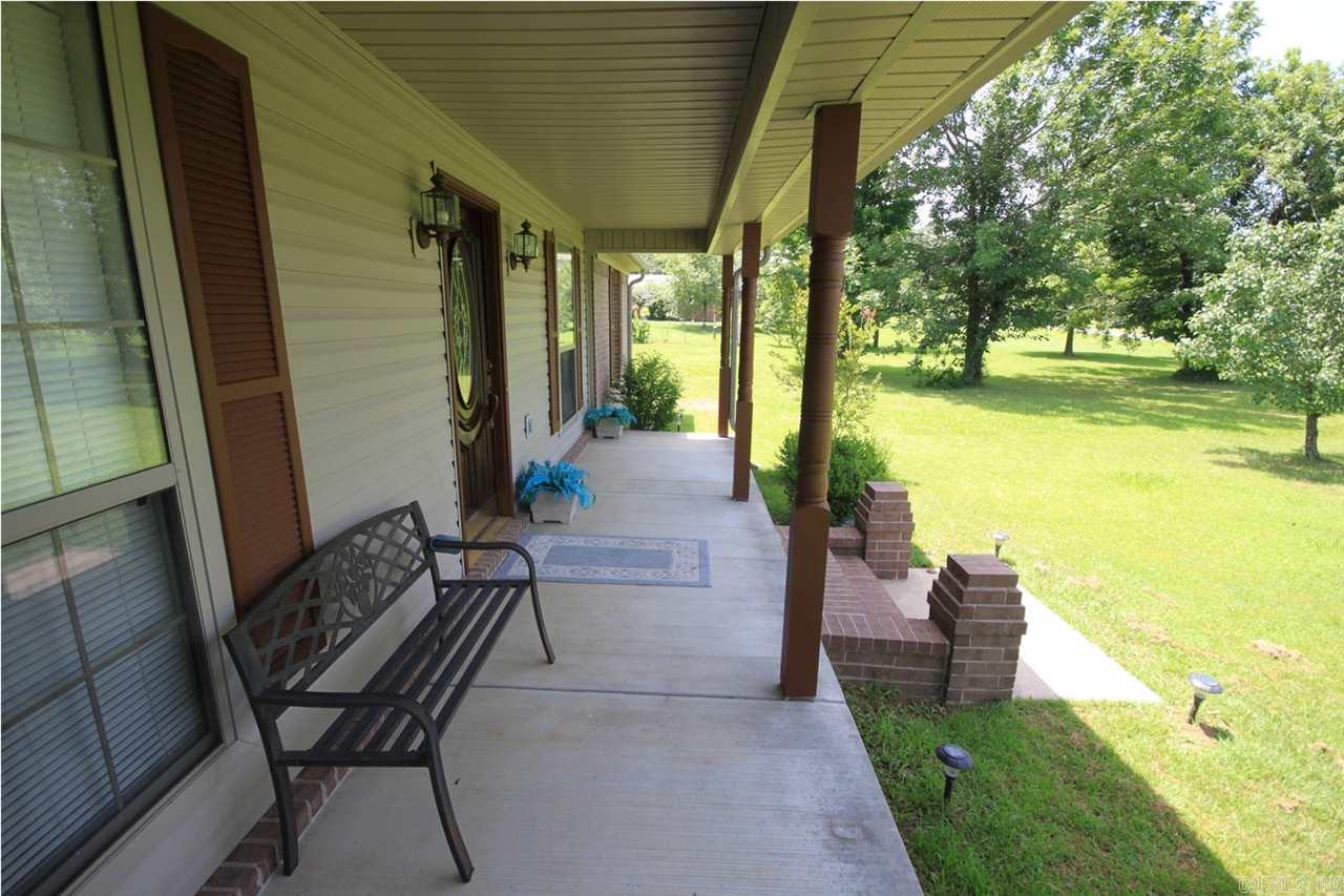 CREEKSIDE COUNTRY - Residential