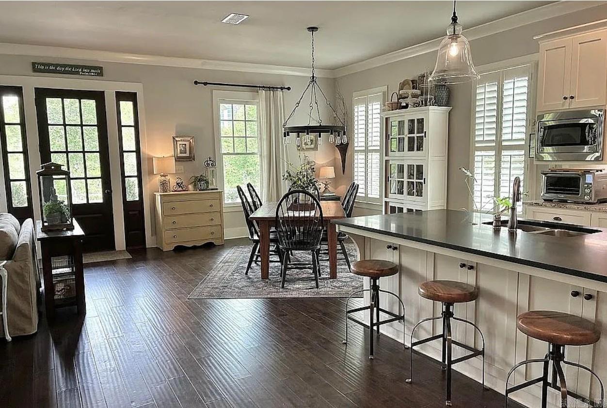 VILLAGE AT HENDRIX - Residential