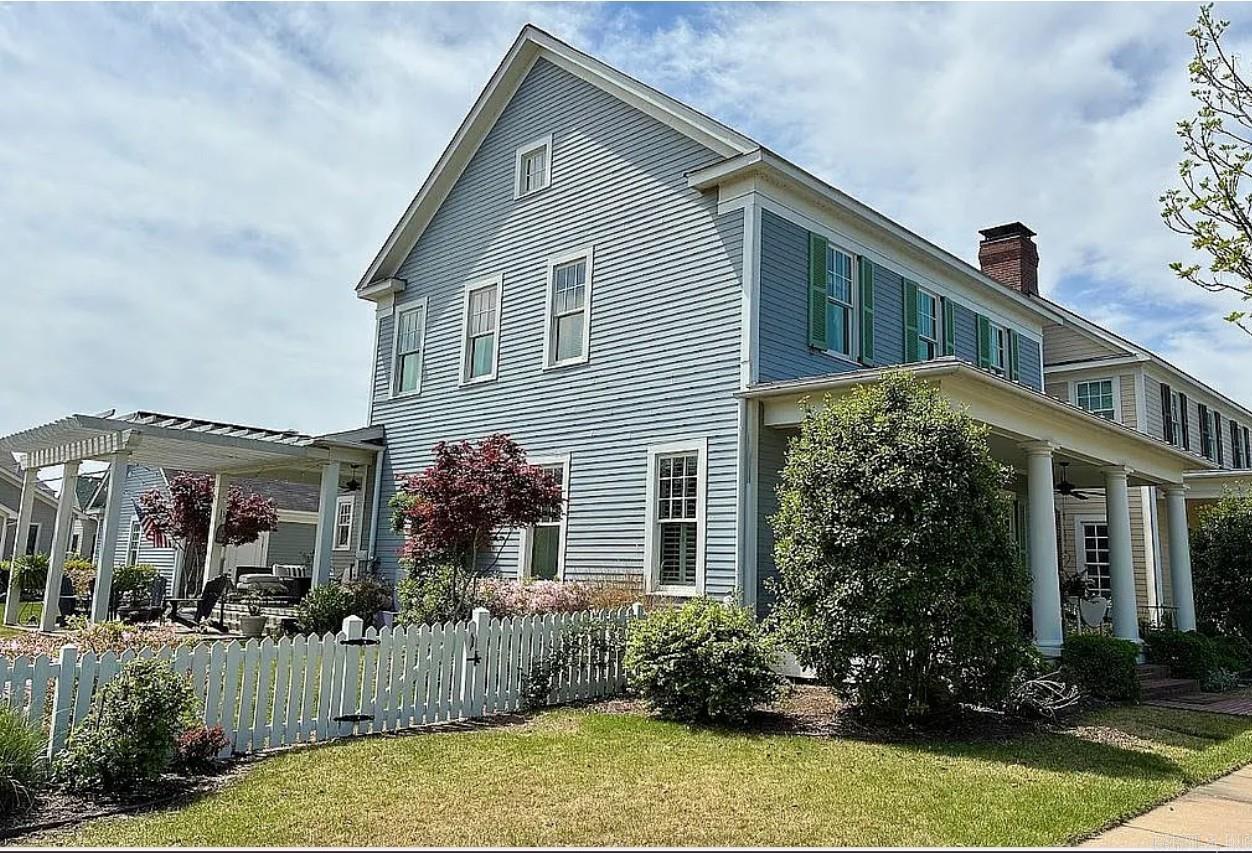 VILLAGE AT HENDRIX - Residential