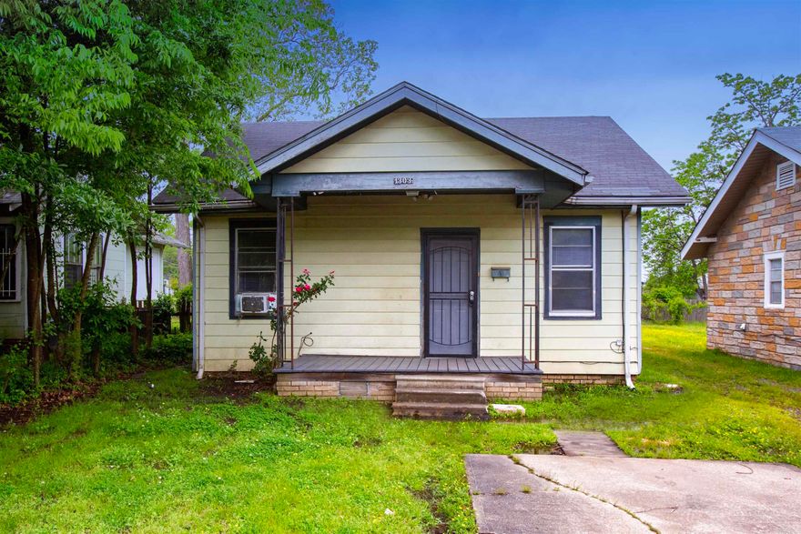 Cozy 2BD/1BA home in North Little Rock that is waiting for you to call home. Extra storage in laundry room. Partially fenced yard. The lease for this property is for 2 years with a 3% increase after the first year. Income has to be 3x the amount of rent. NO SECTION 8.   **ALL PROPERTIES MAY NOT BE MOVE-IN READY**