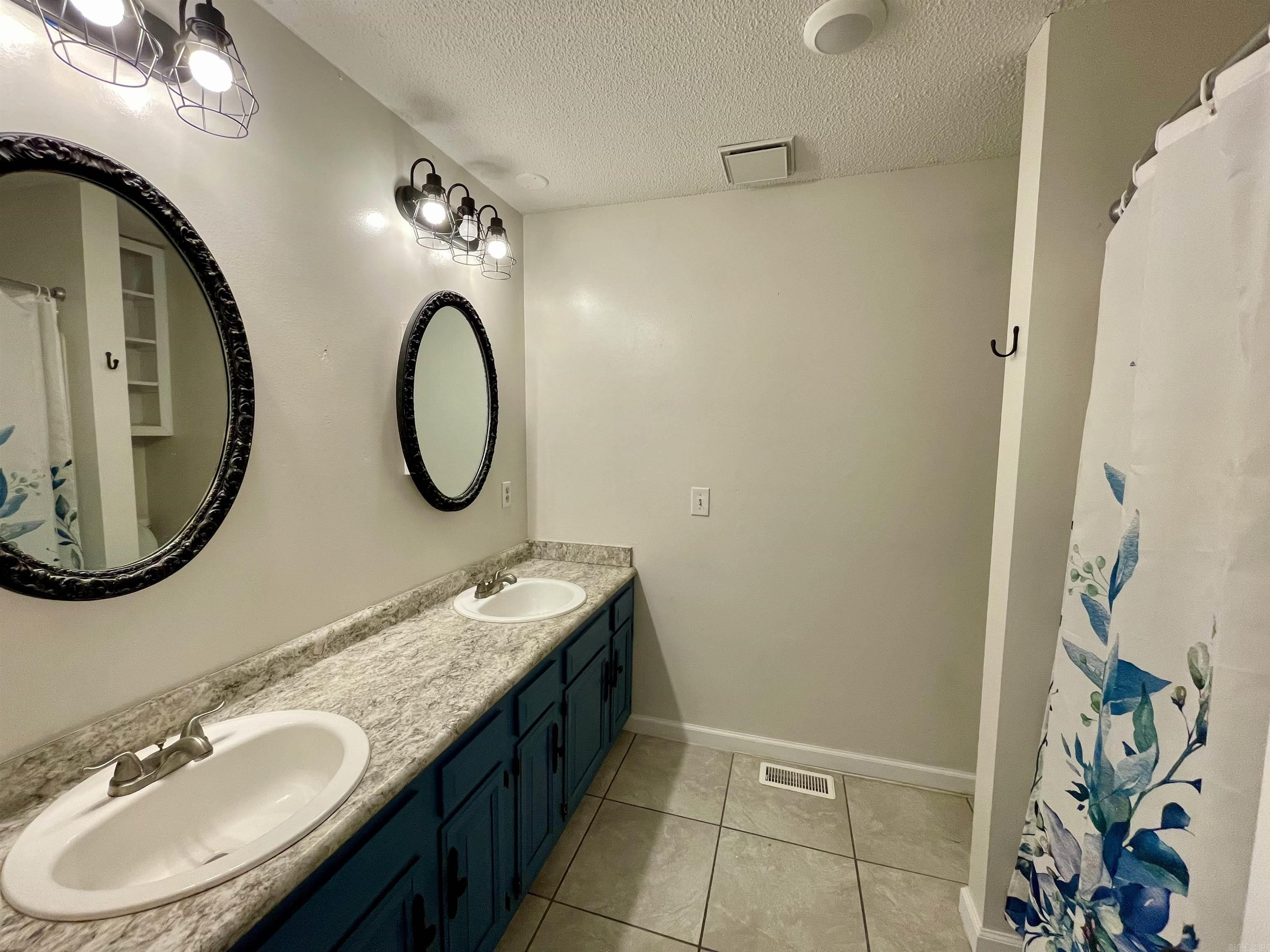 ARNOLD SPRINGS - Residential