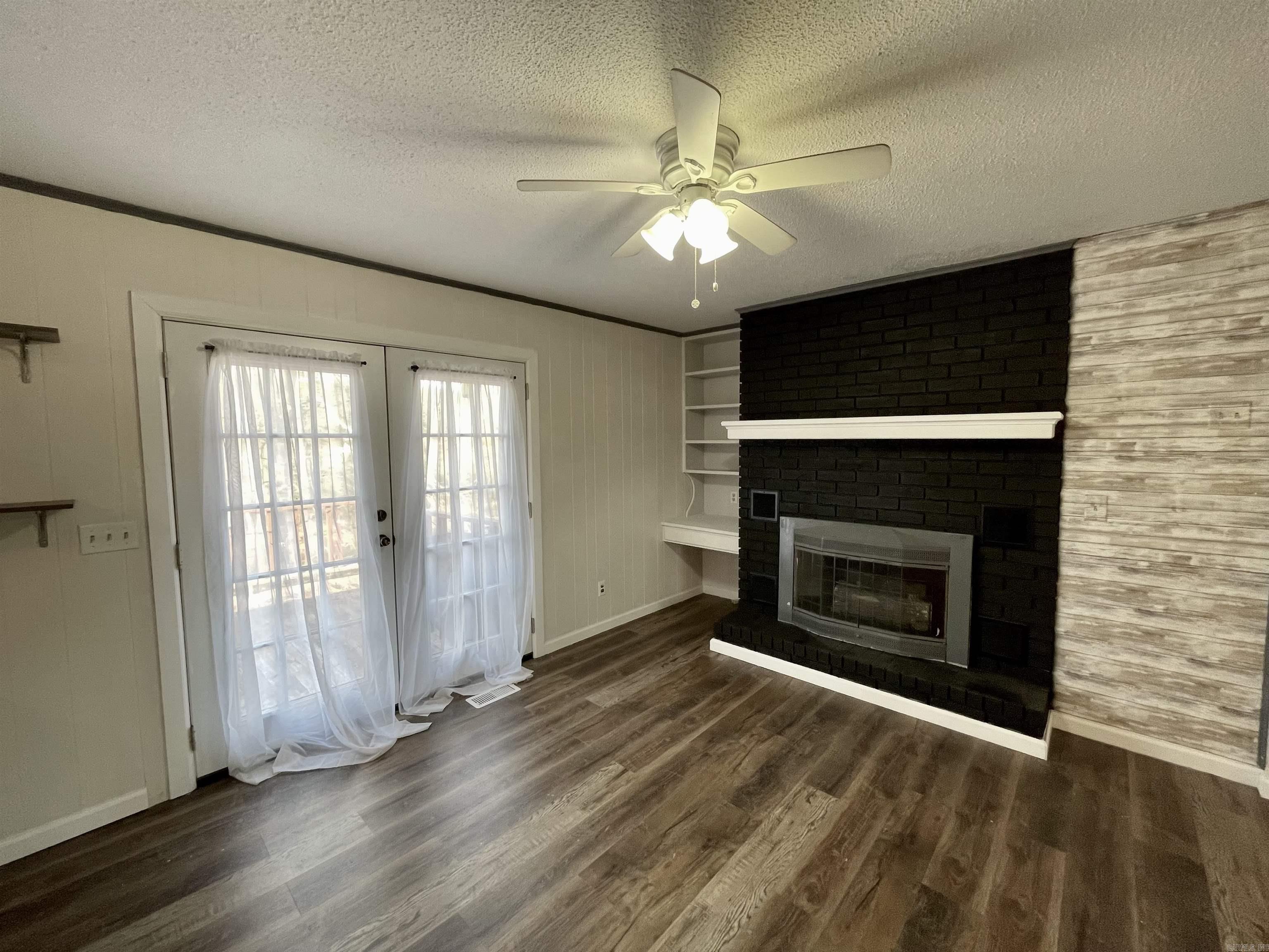 ARNOLD SPRINGS - Residential