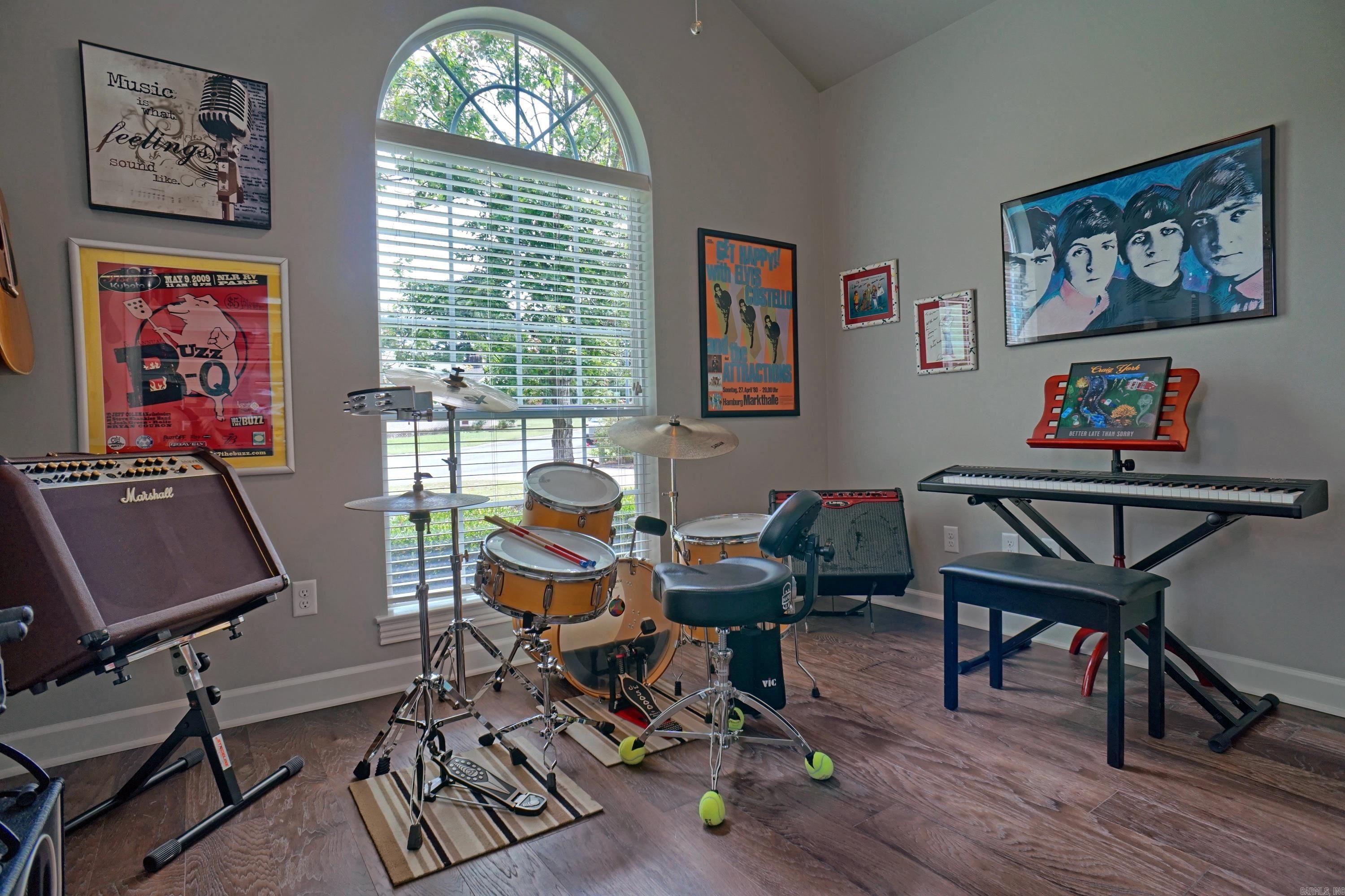 SPRING MEADOW - Residential