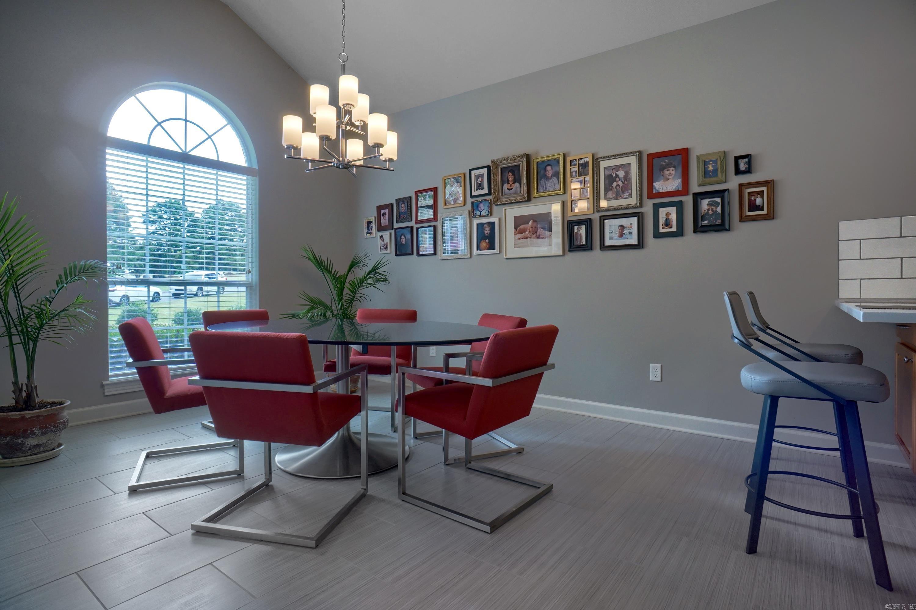 SPRING MEADOW - Residential