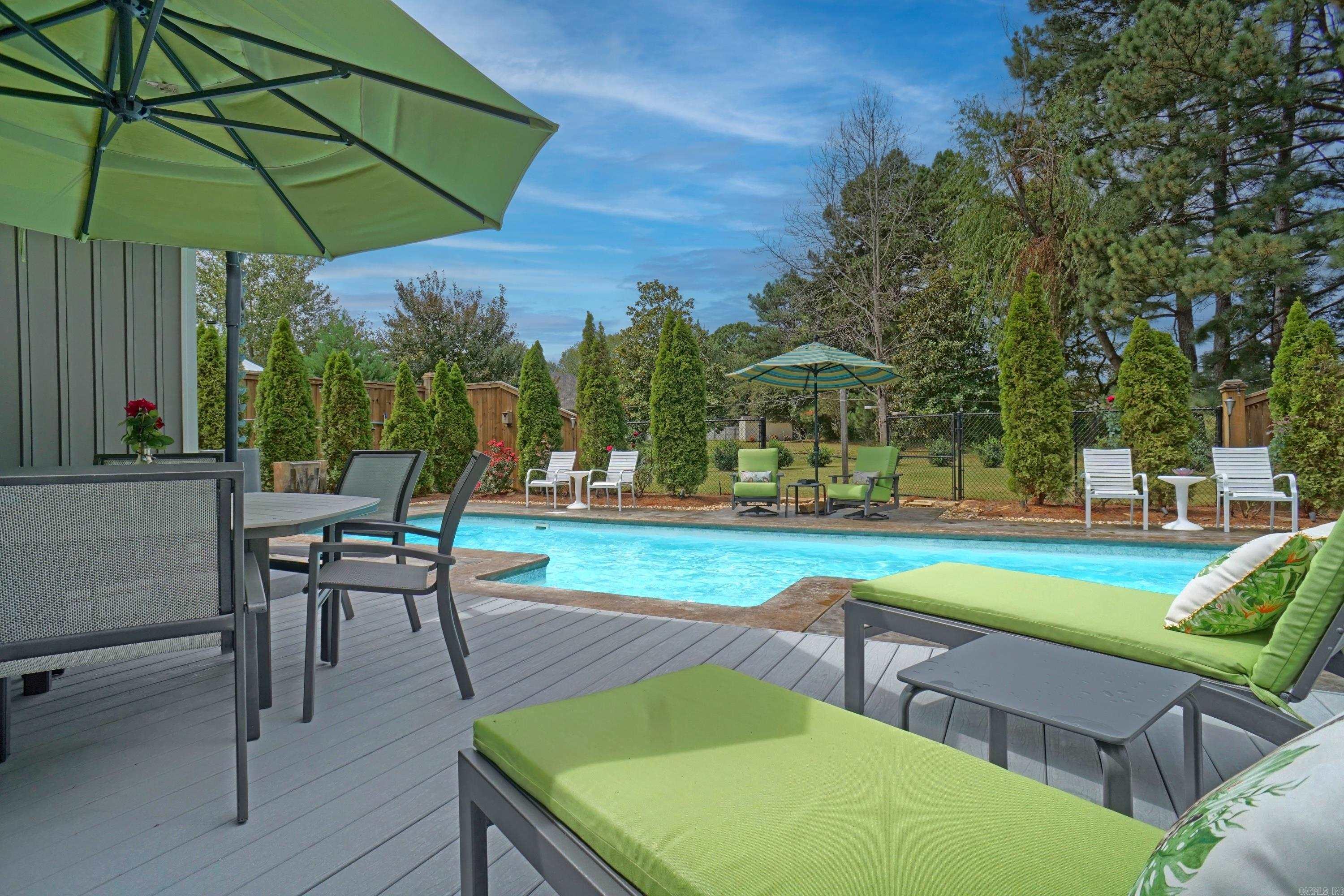 SPRING MEADOW - Residential