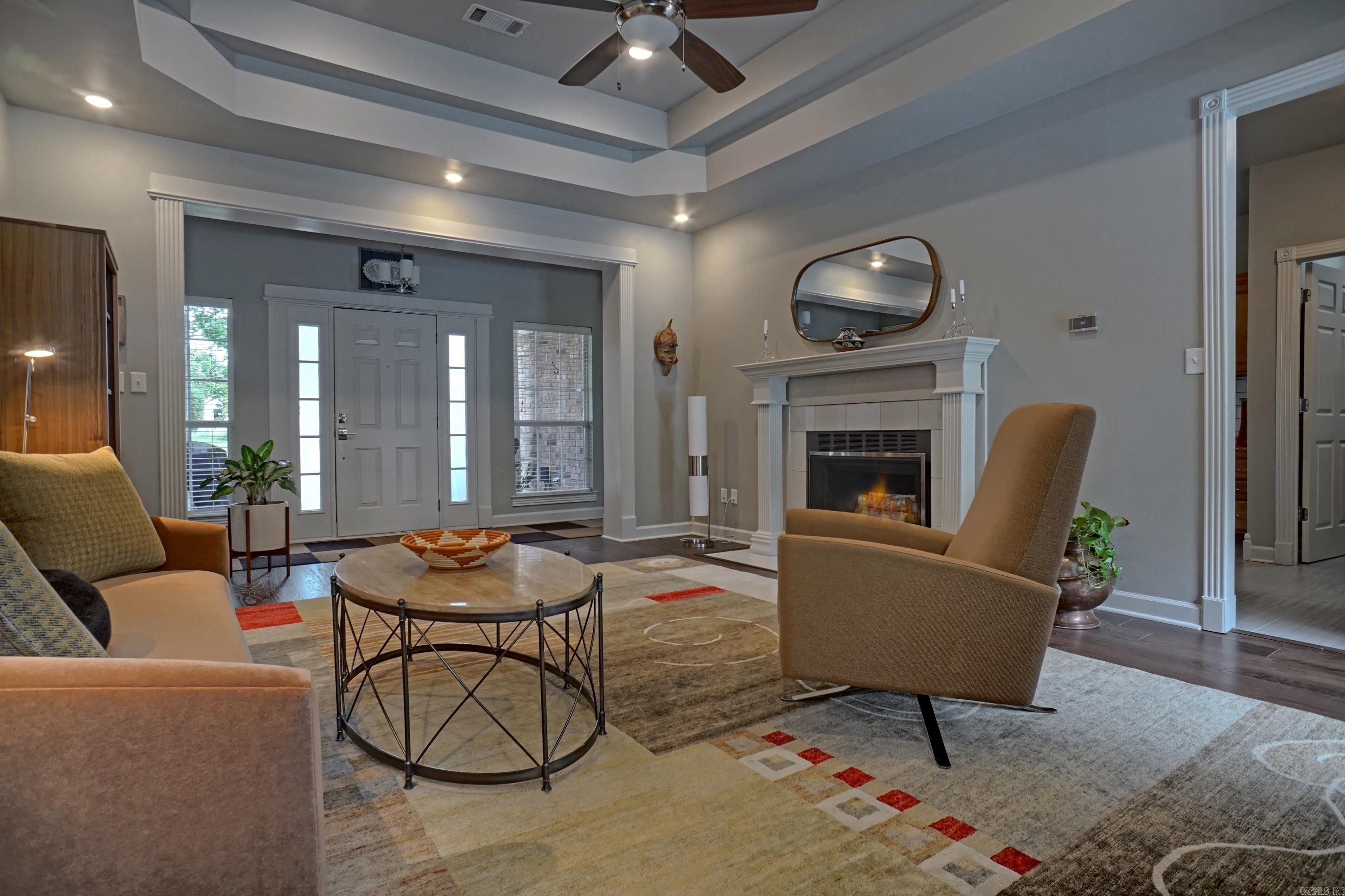 SPRING MEADOW - Residential